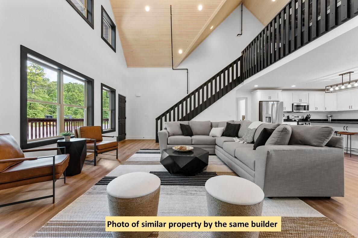 128 Poolside Way Property Photo 8