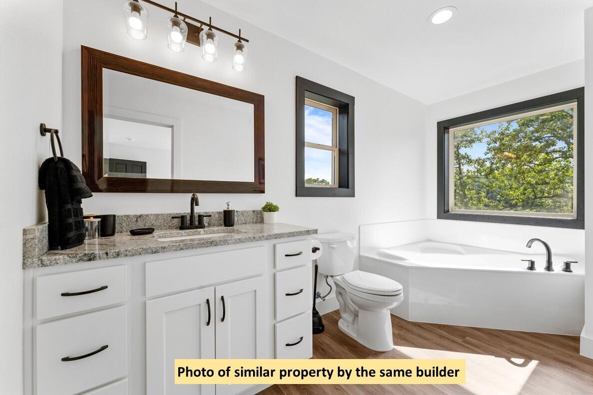 128 Poolside Way Property Photo 17