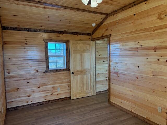 20018 Lawrence 2175 Property Photo 11