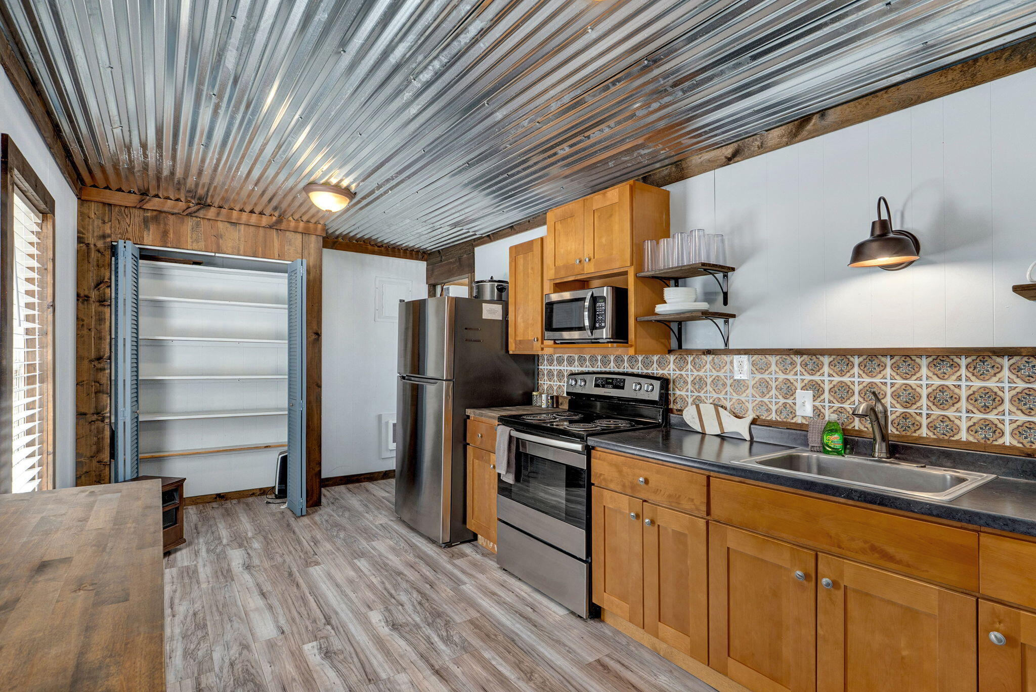 1715 Hideaway Road B - 6 Property Photo 10
