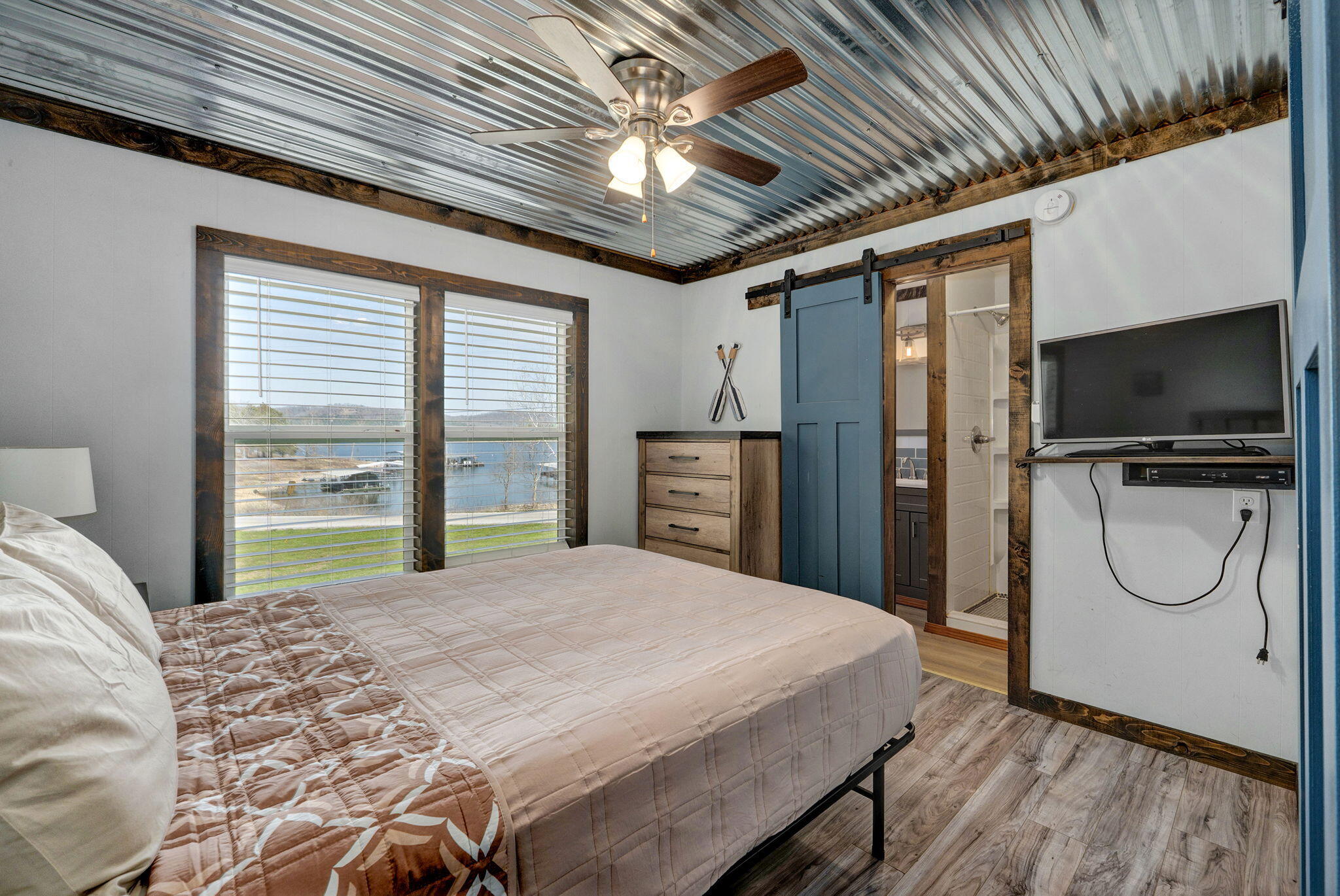 1715 Hideaway Road B - 6 Property Photo 12