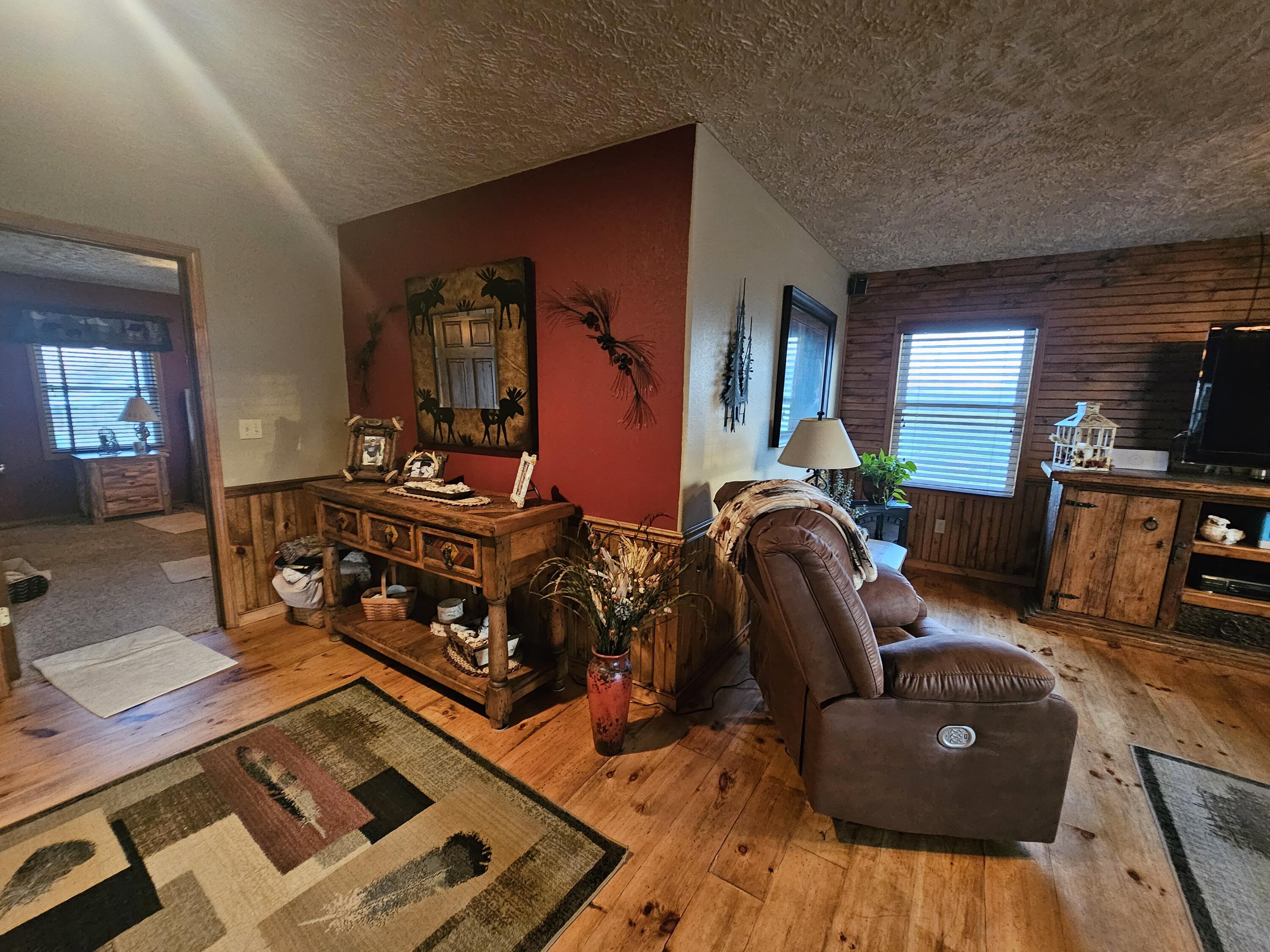 14109 Lawrence 2160 Property Photo 17