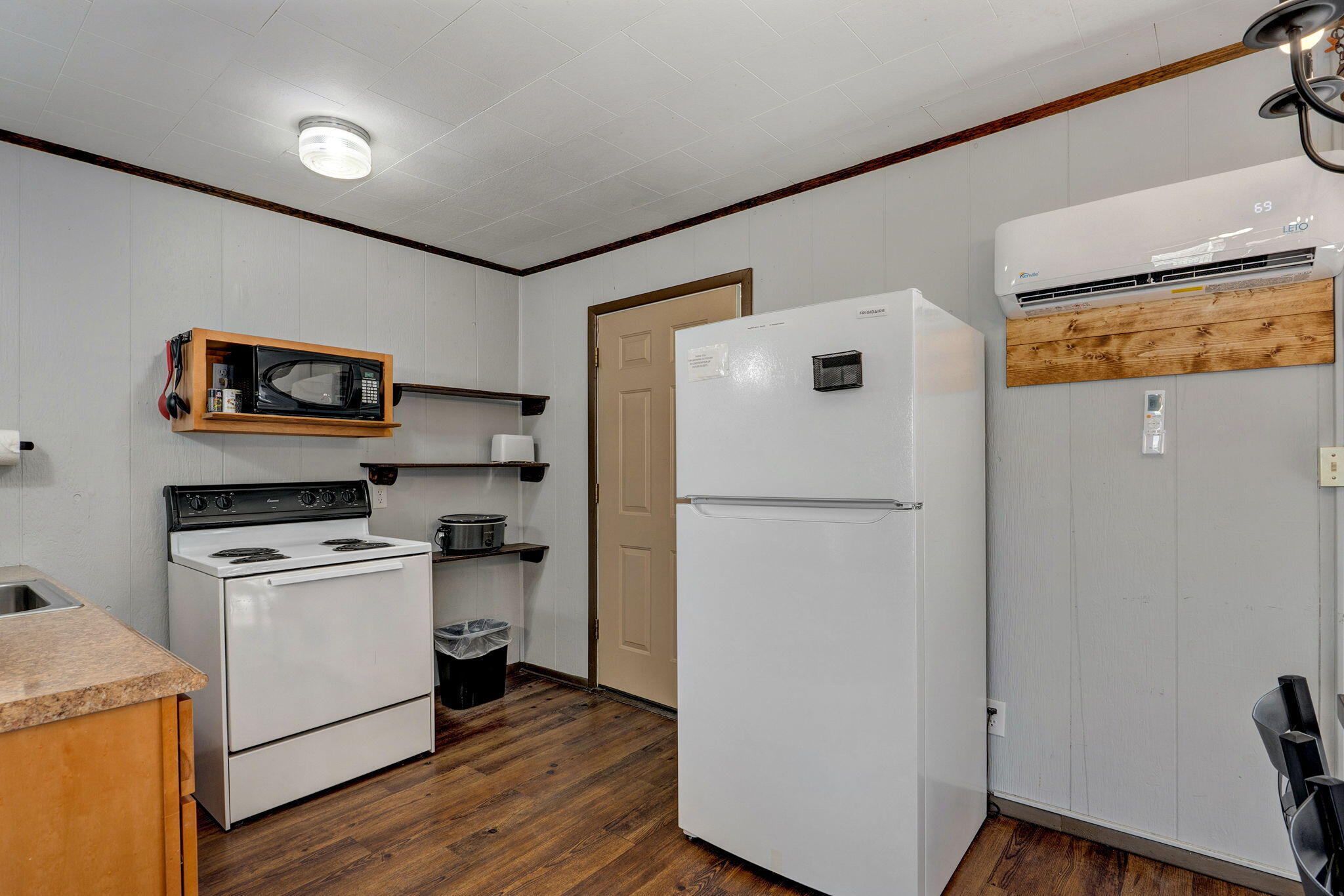 1715 Hideaway Road D - 5 Property Photo 7