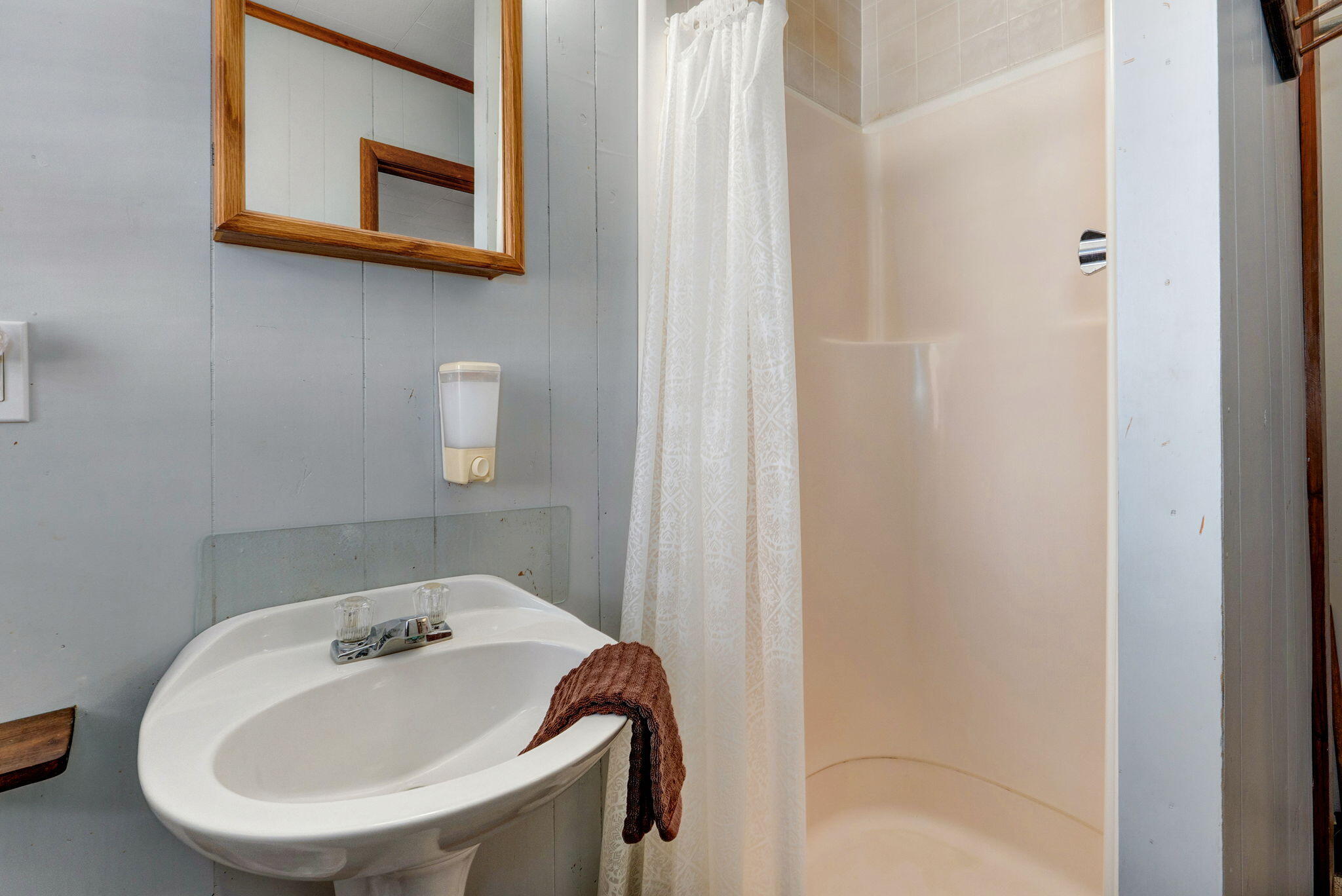 1715 Hideaway Road C - 4 Property Photo 12