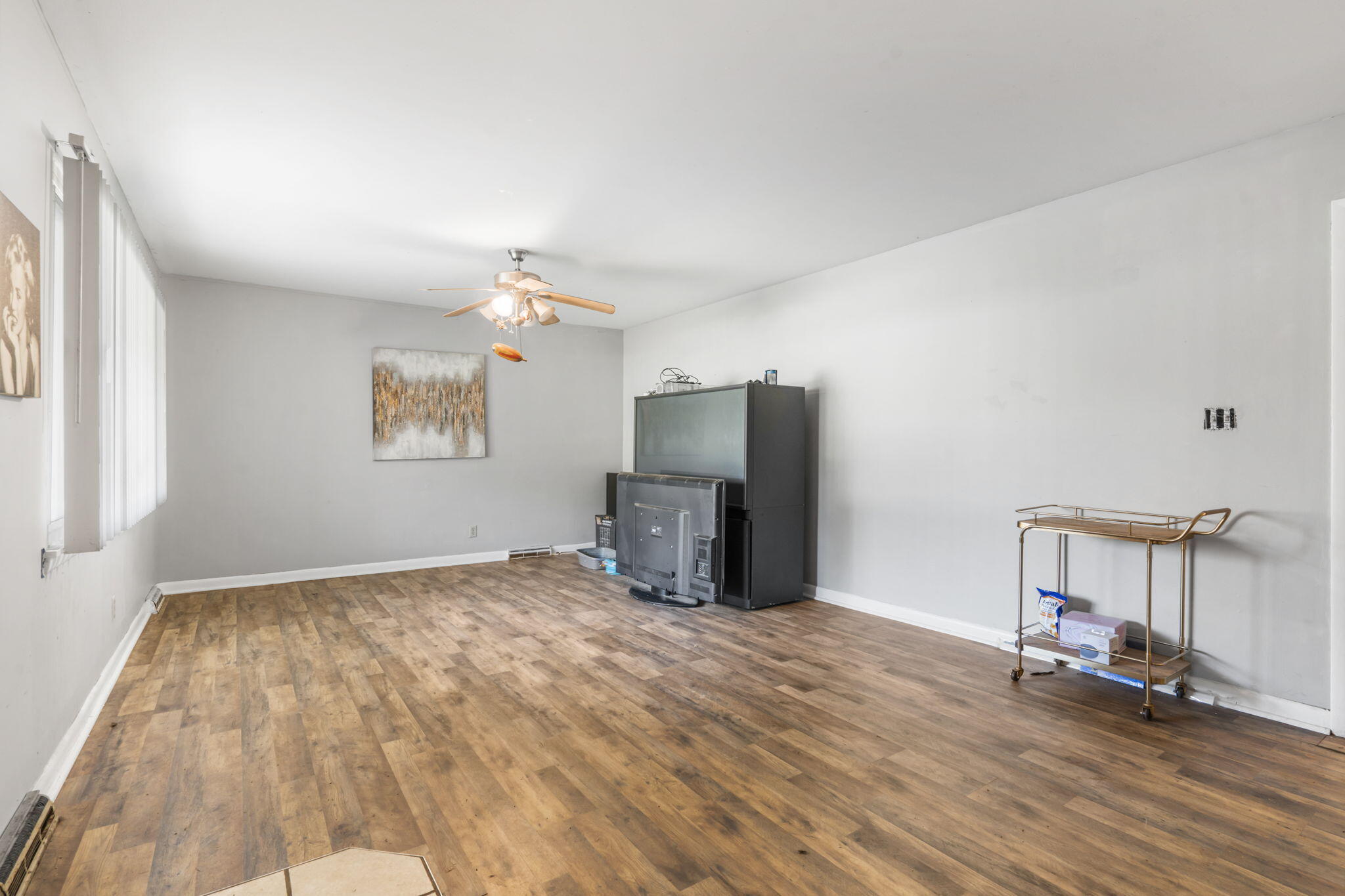 2012 South Roanoke Avenue Property Photo 3