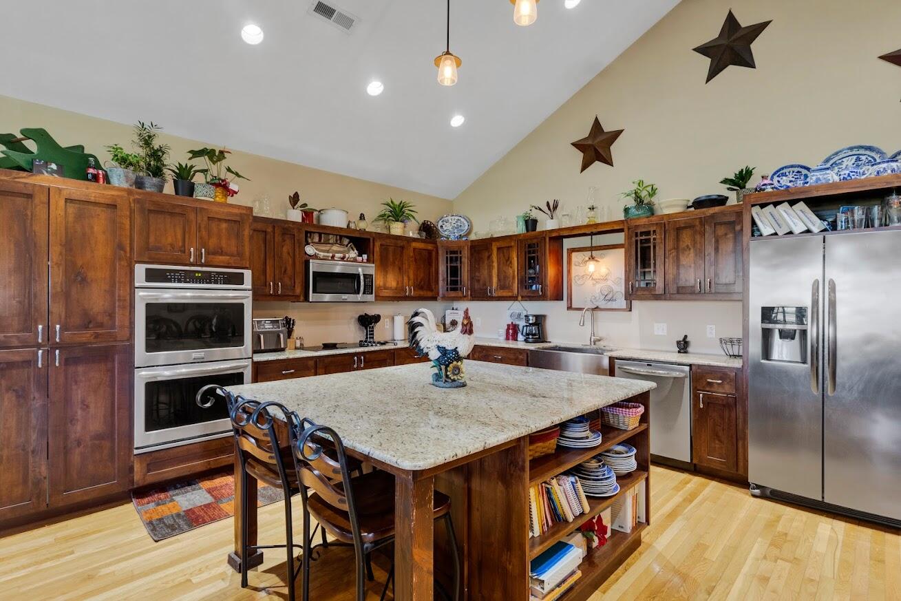 8708 Farm Road 2140 Property Photo 9