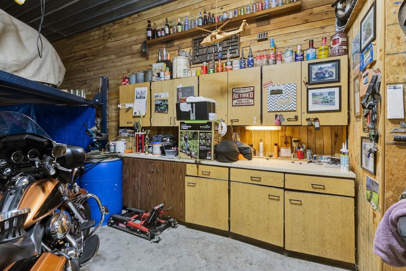 8708 Farm Road 2140 Property Photo 27