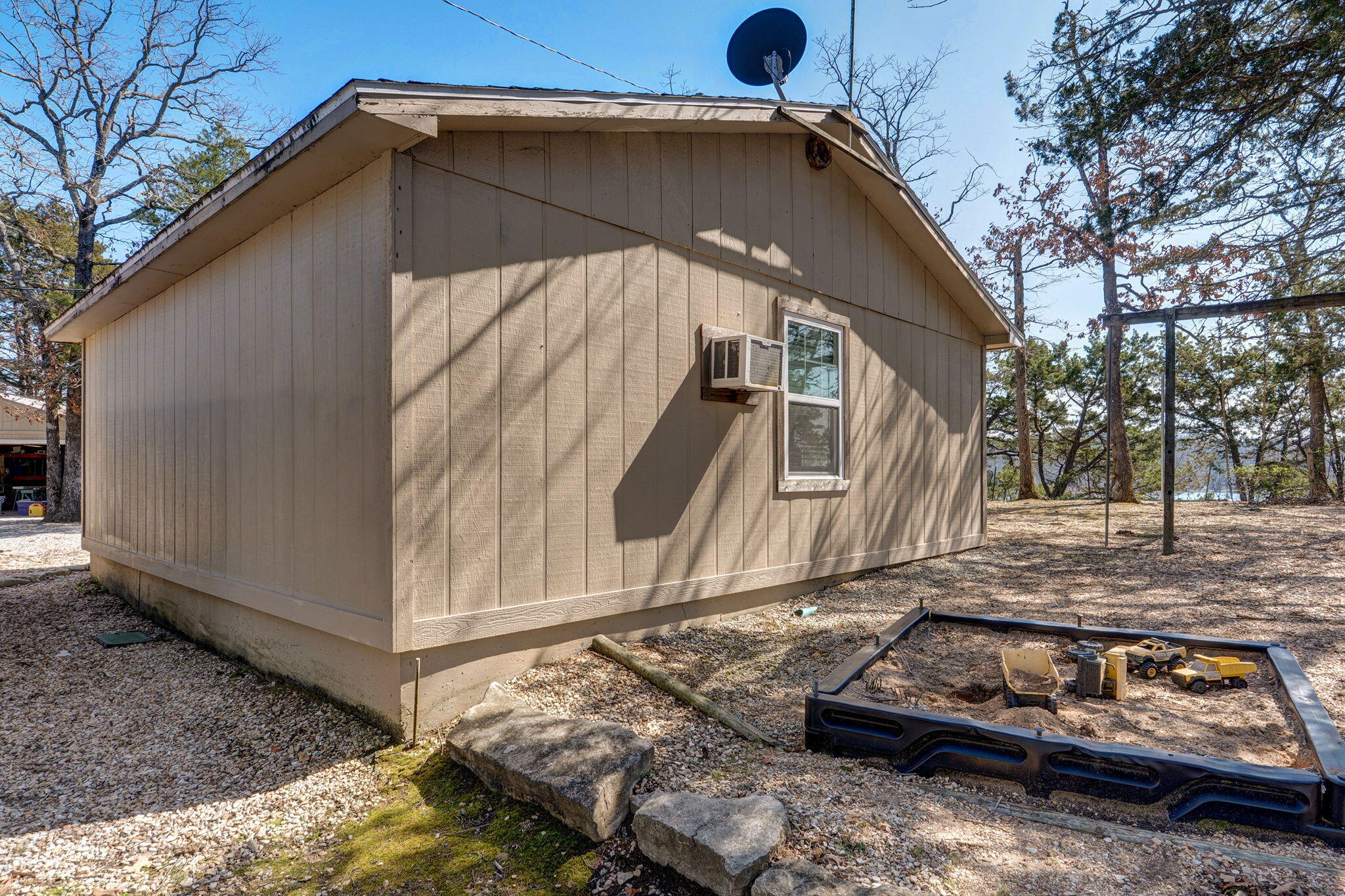 1715 Hideaway Road I-8 Property Photo 13