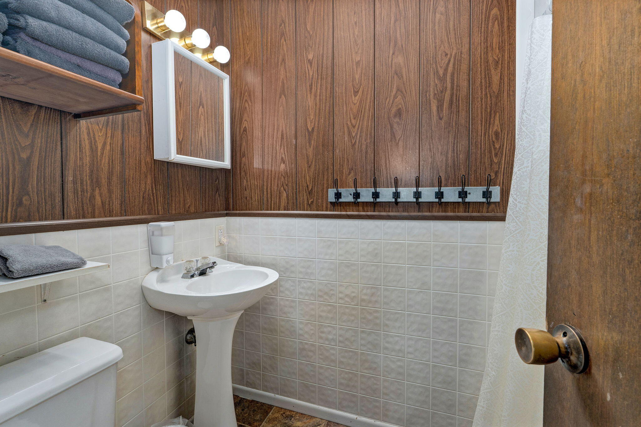 1715 Hideaway Road G - 1 Property Photo 10