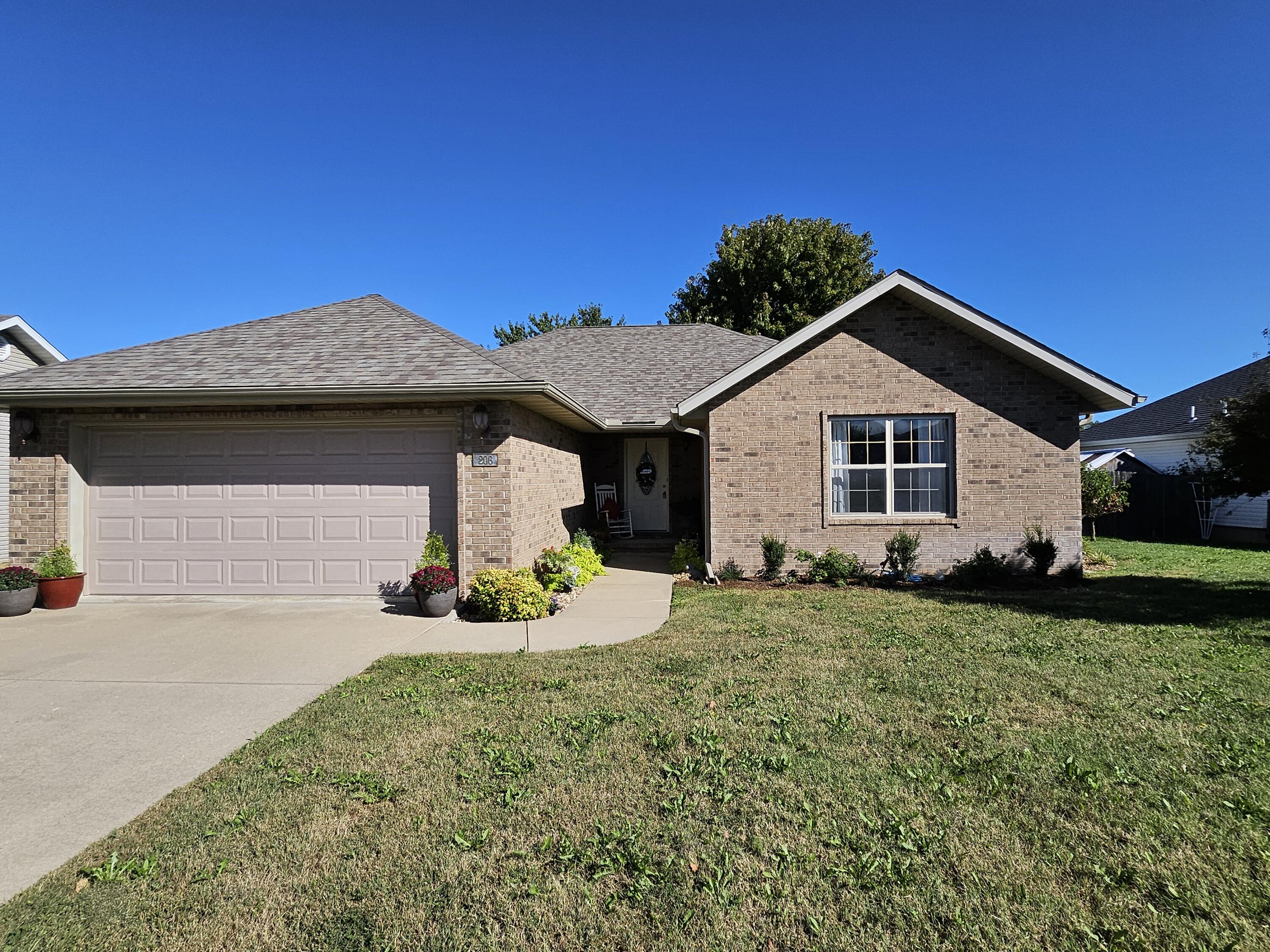 206 Prairie Lane Property Photo 1