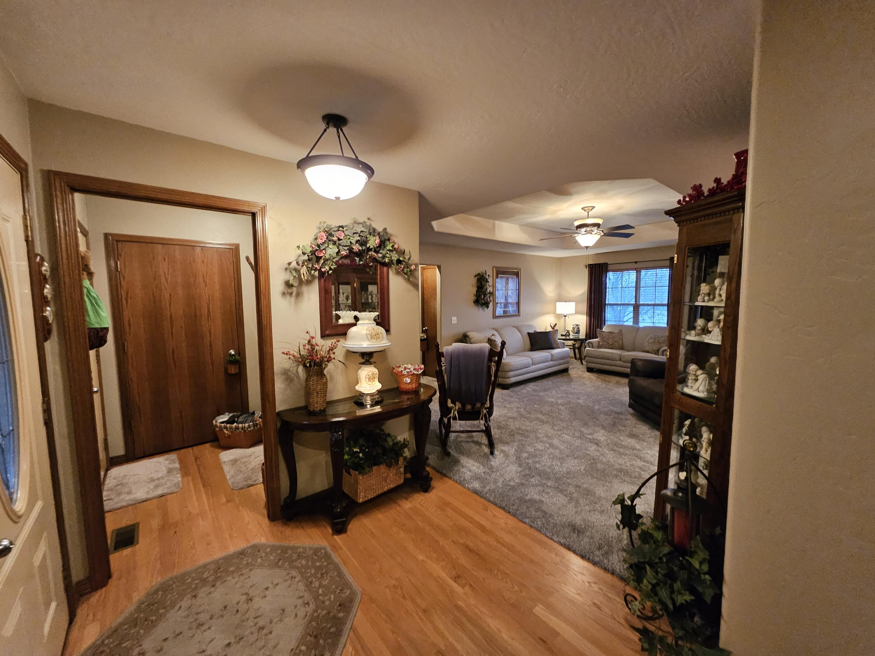 206 Prairie Lane Property Photo 2