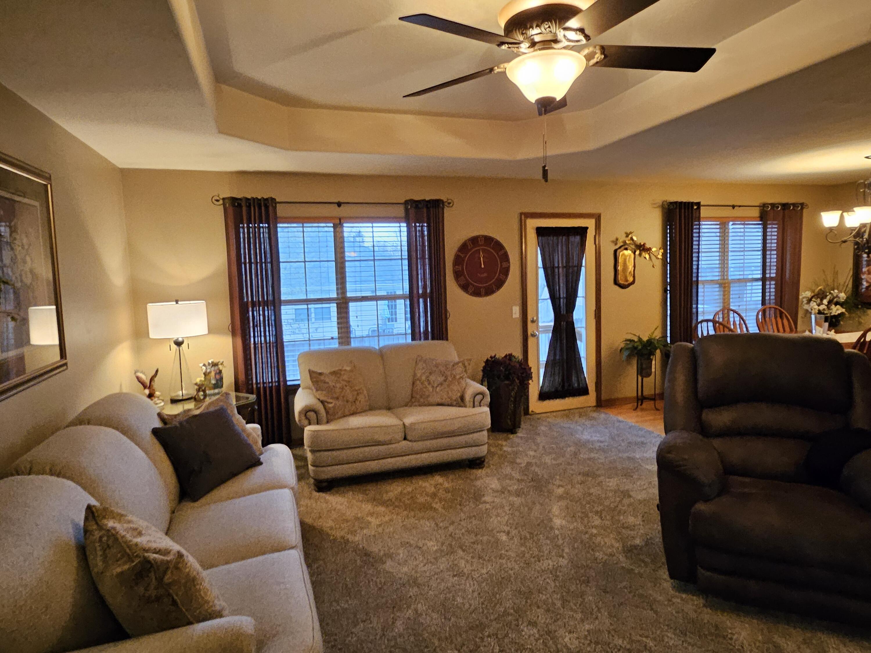 206 Prairie Lane Property Photo 6