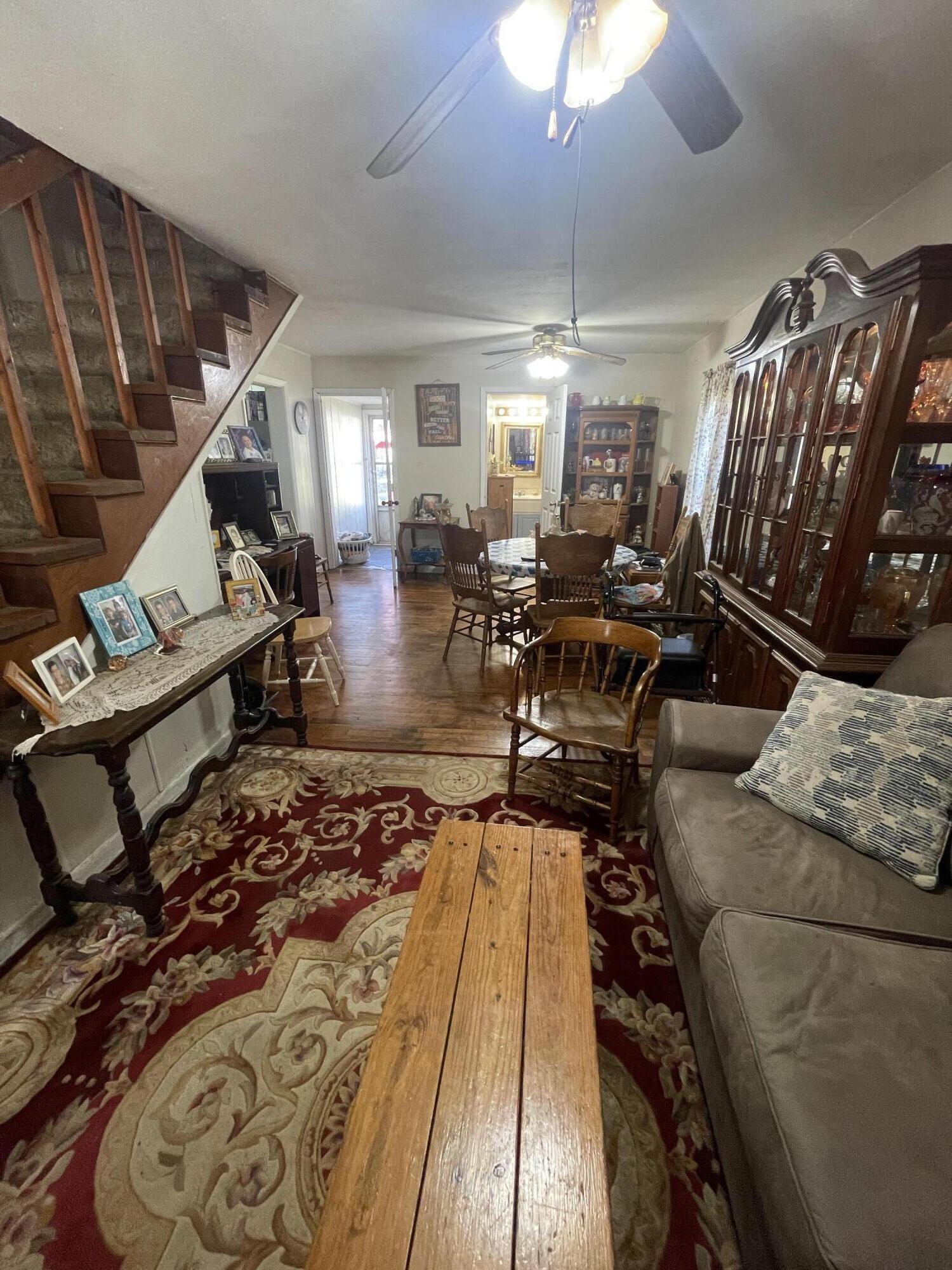 1631 West Lee Street Property Photo 3