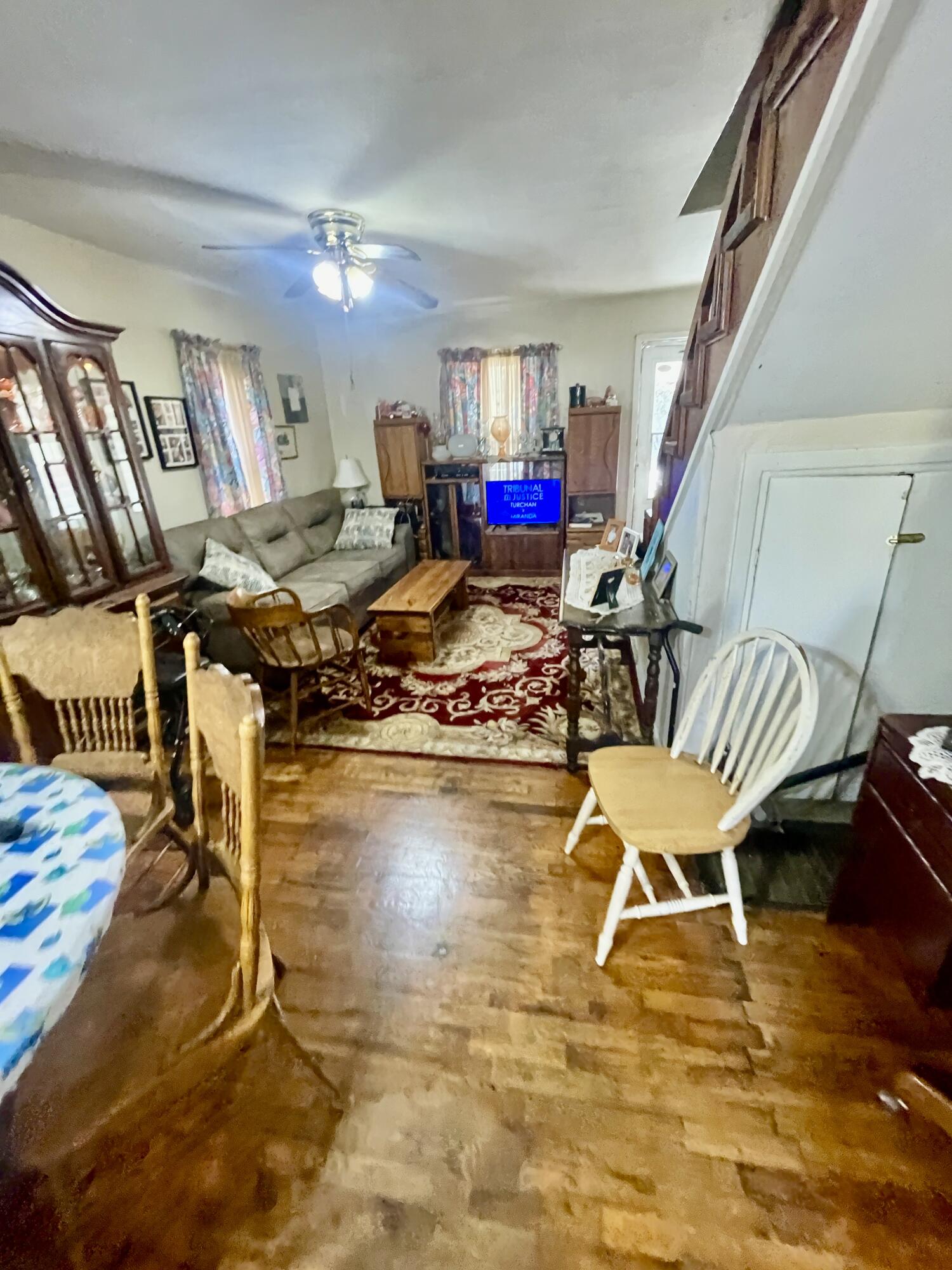 1631 West Lee Street Property Photo 4