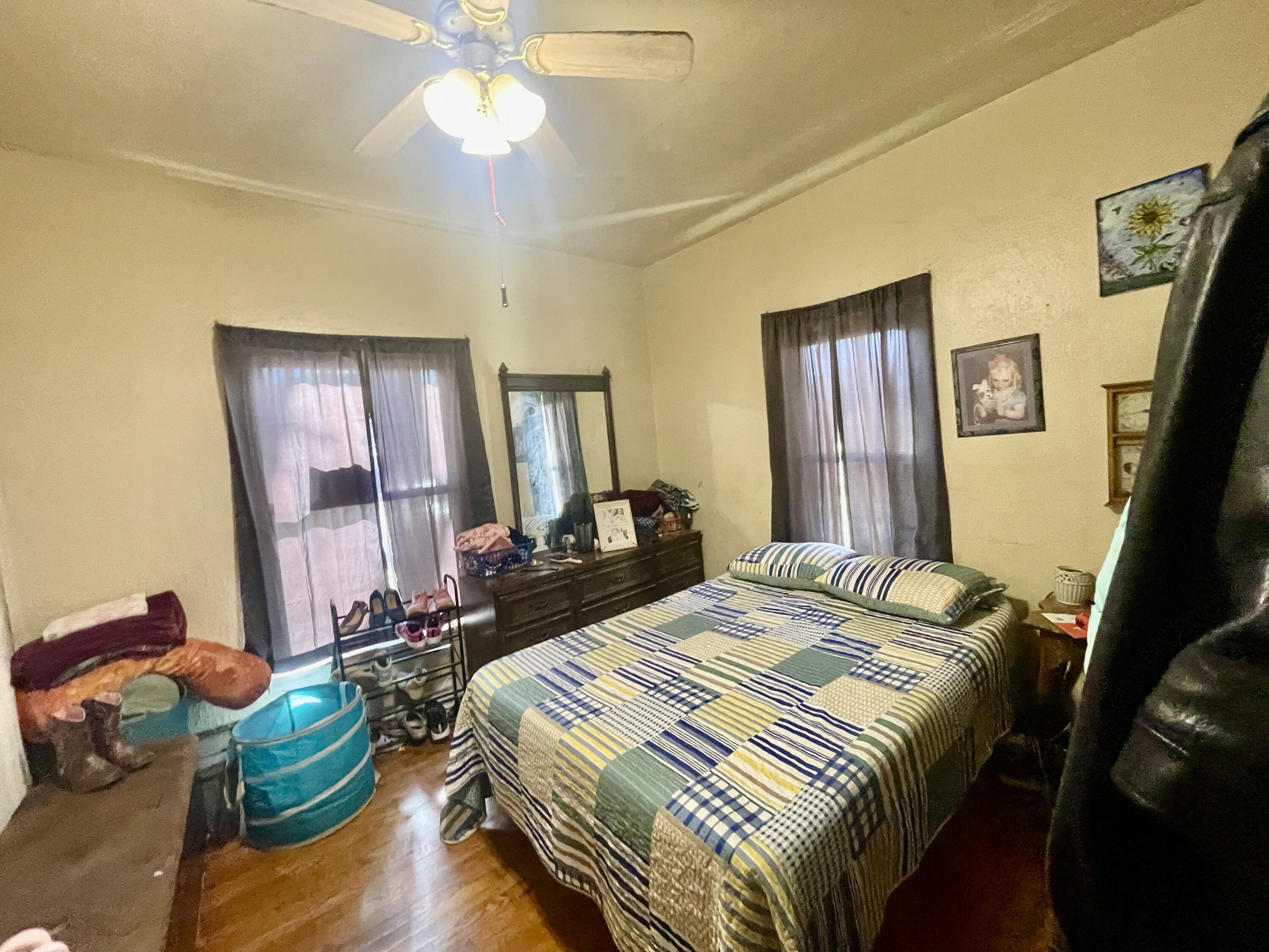 1631 West Lee Street Property Photo 6