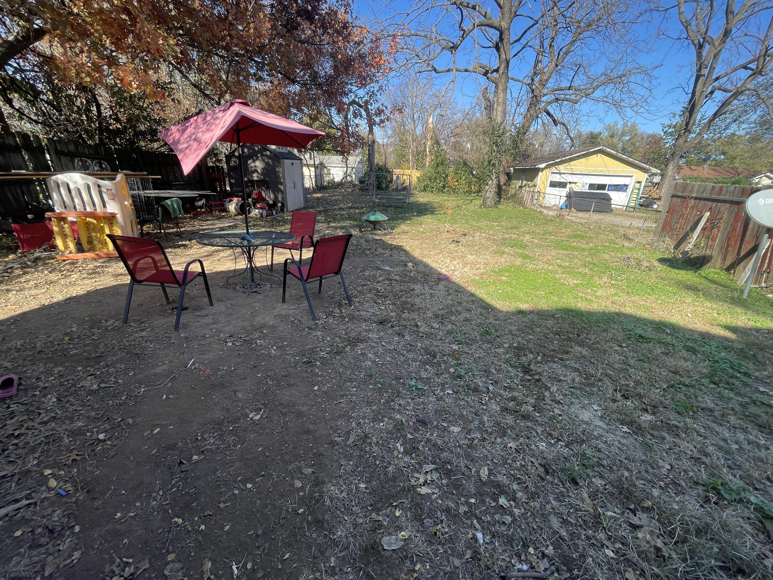 1631 West Lee Street Property Photo 12