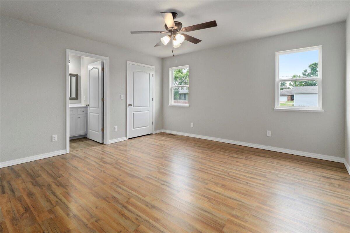 2503 Property Photo 19