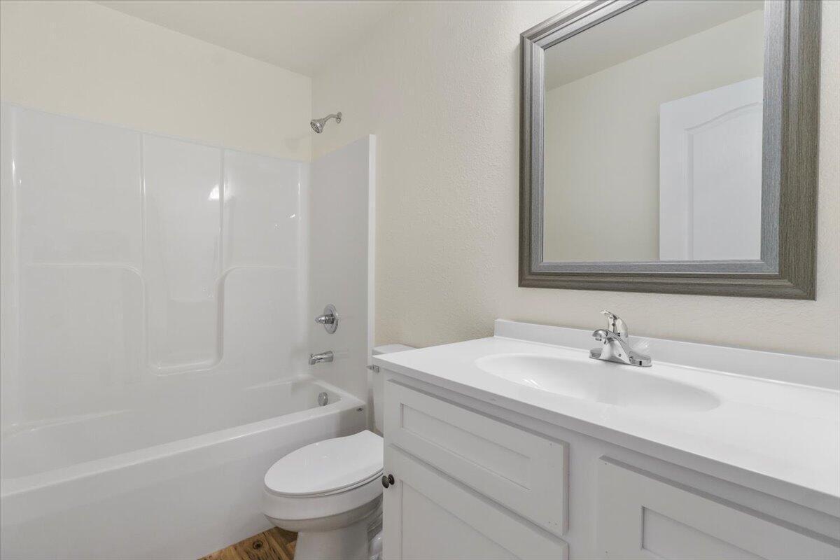 2503 Property Photo 35