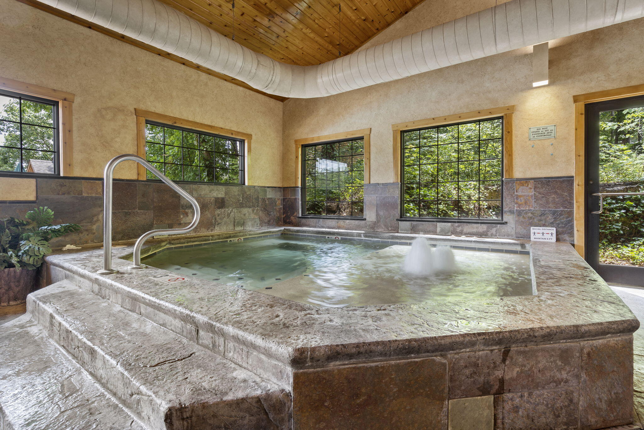 60318301 Property Photo 37