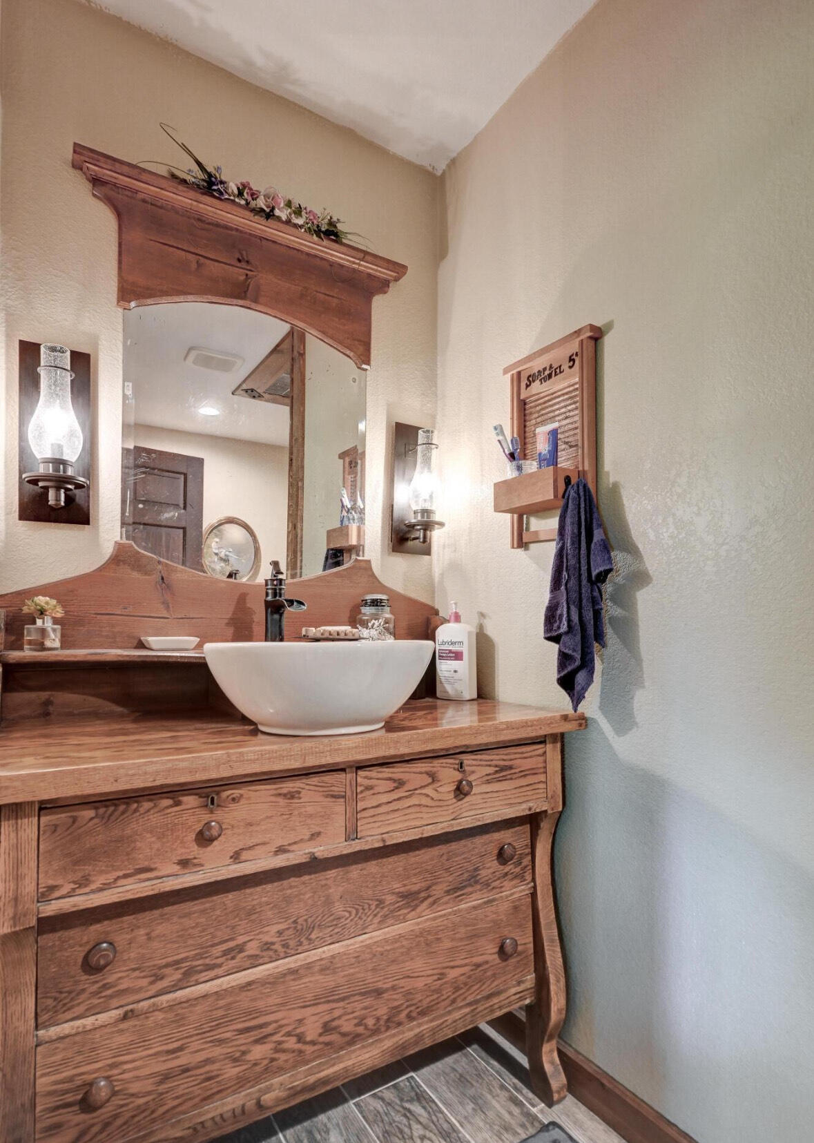 22351 South 672 Road Property Photo 11