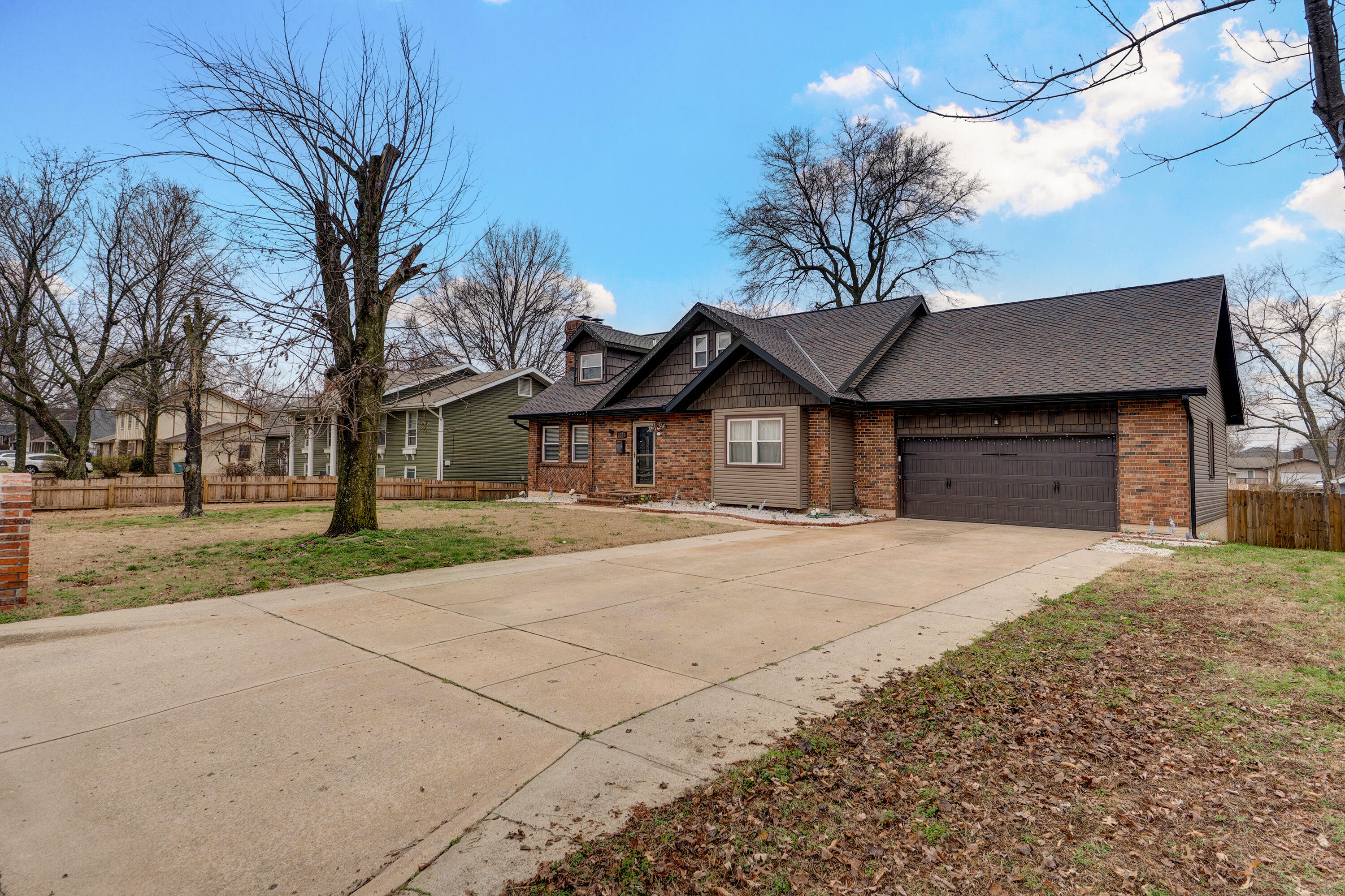 2317 South Hilton Avenue Property Photo 4