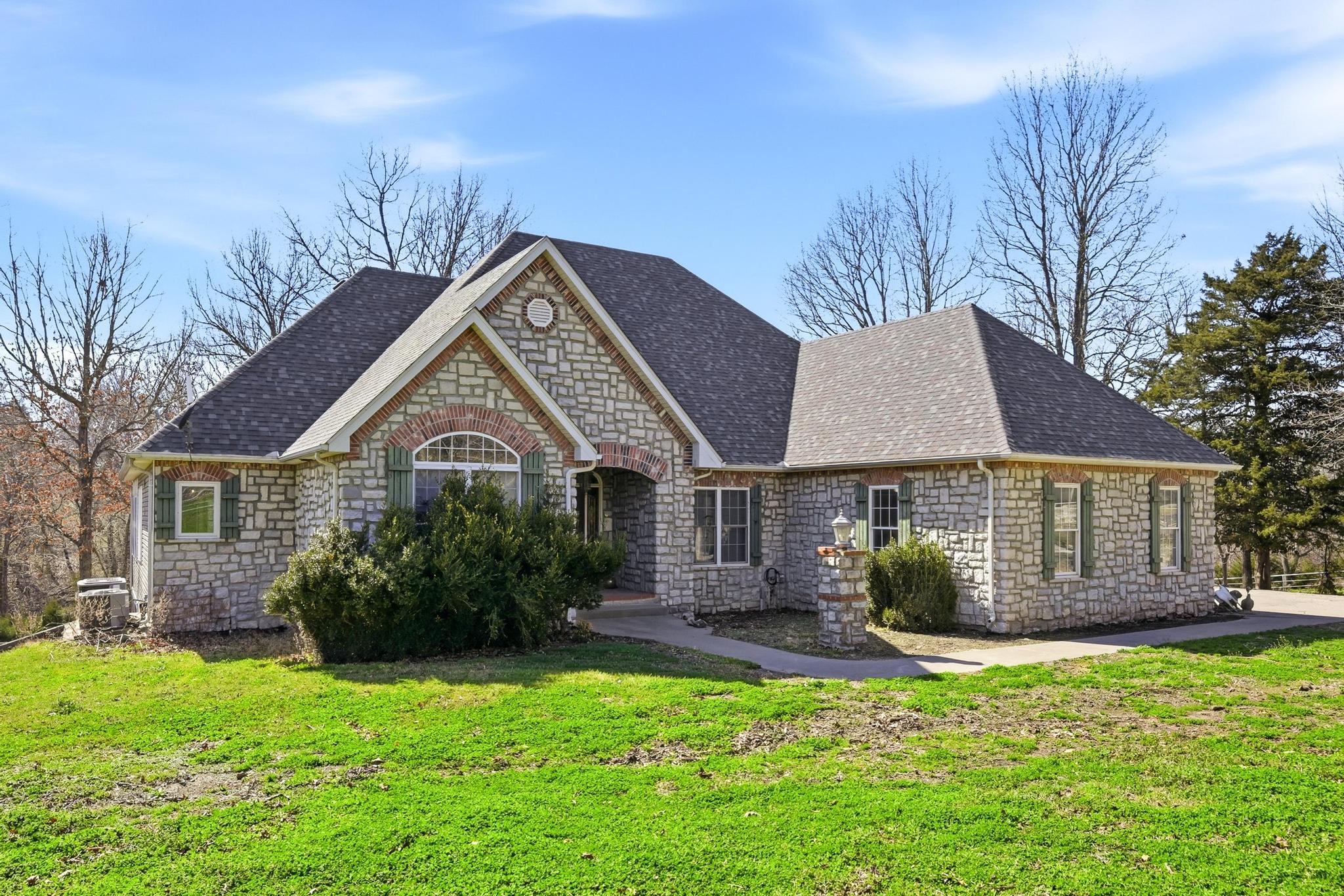 485 Jaguar Road Property Photo 1