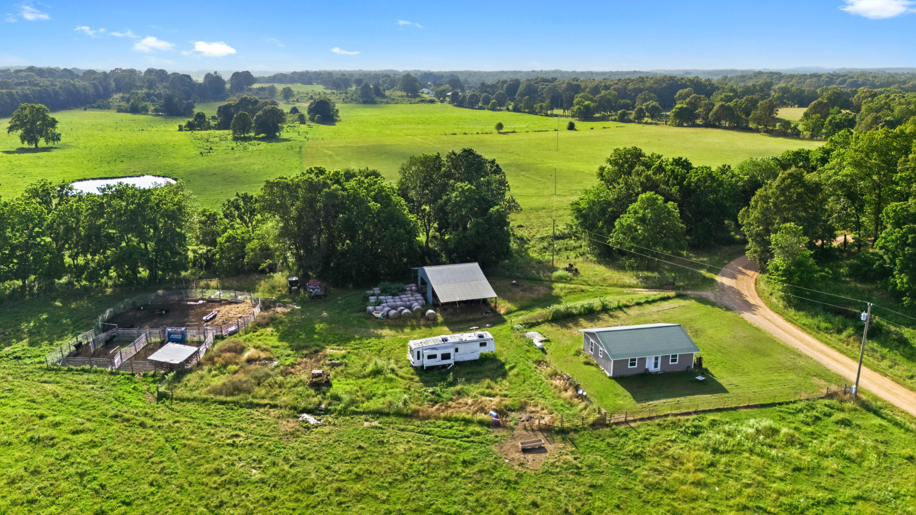 1499 County Road 380 Property Photo 4