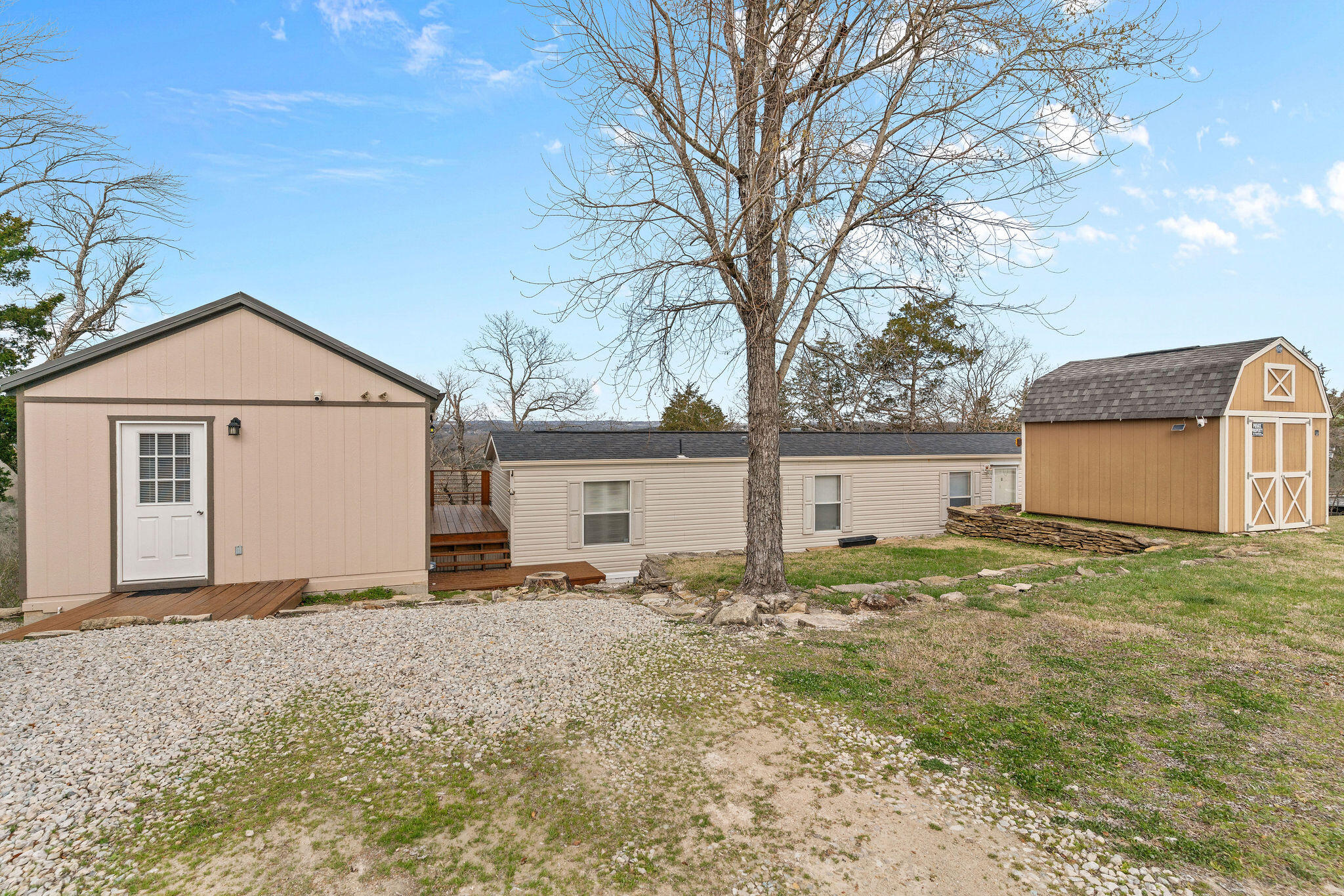 8006 Cliff Drive Property Photo 4