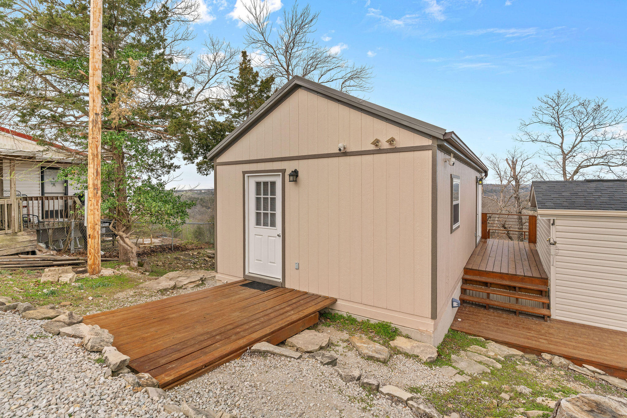8006 Cliff Drive Property Photo 6