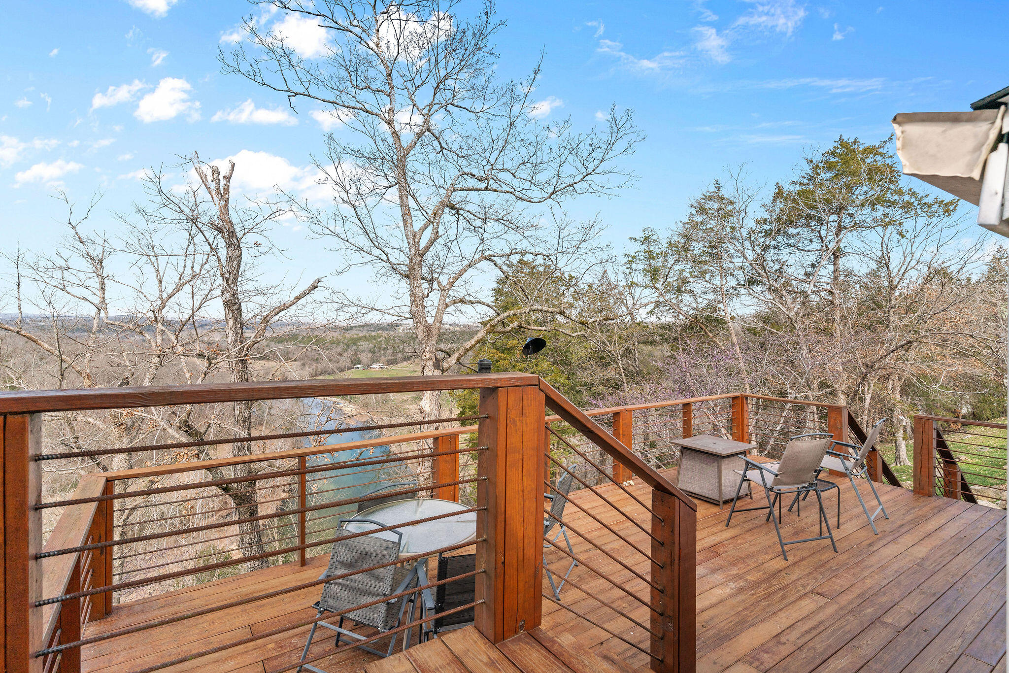 8006 Cliff Drive Property Photo 12