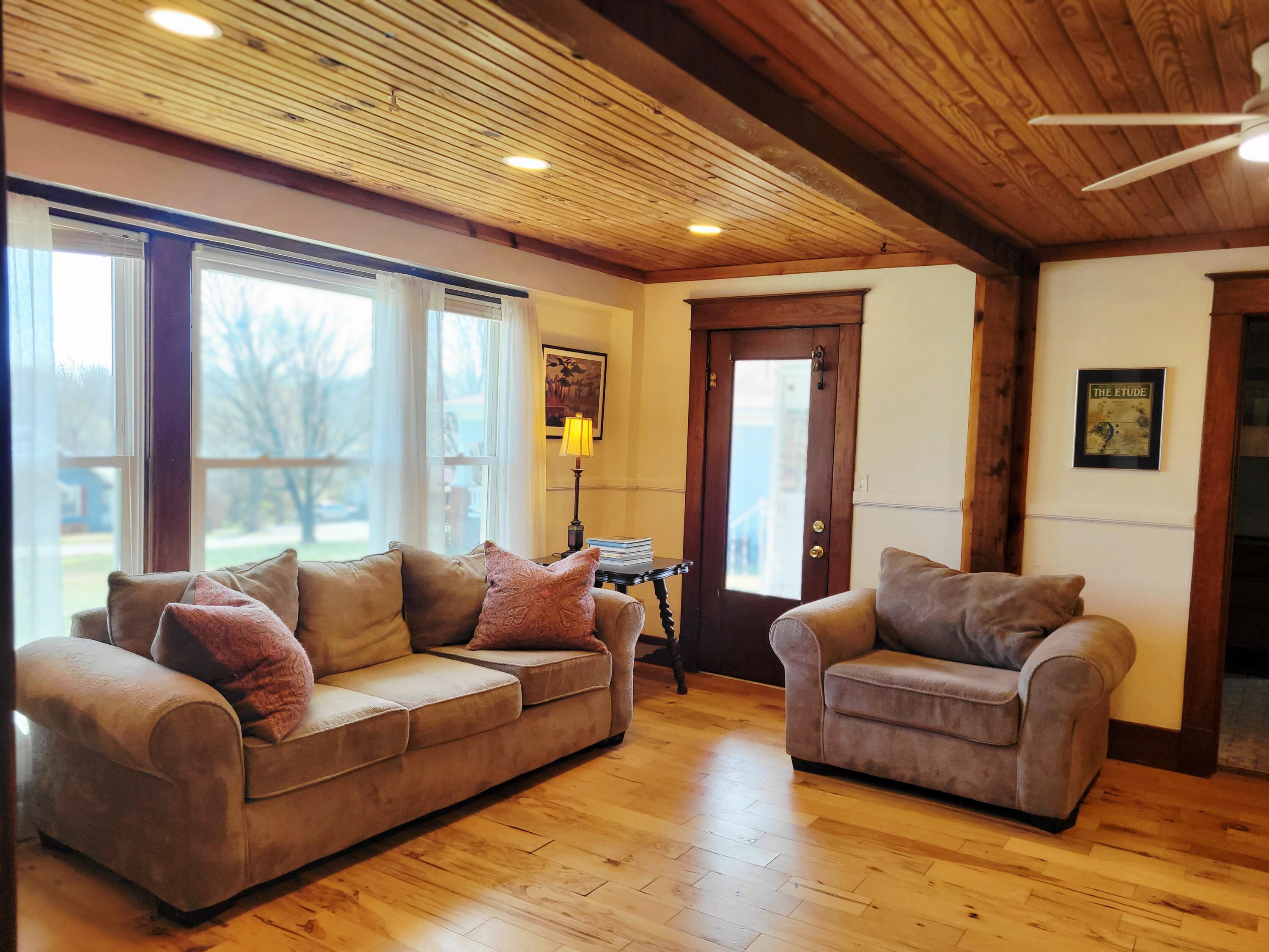 401 South Street Property Photo 4