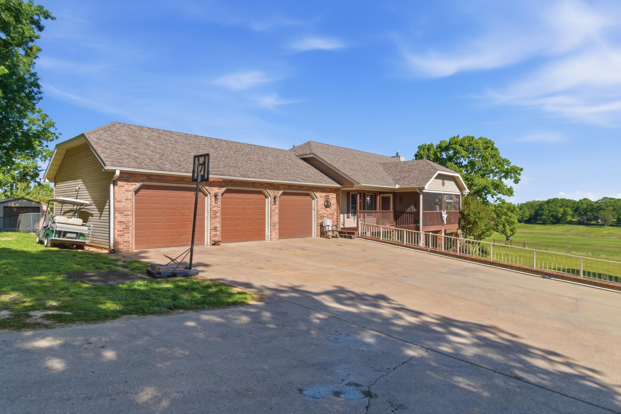 2603 Ross Lane Property Photo 2