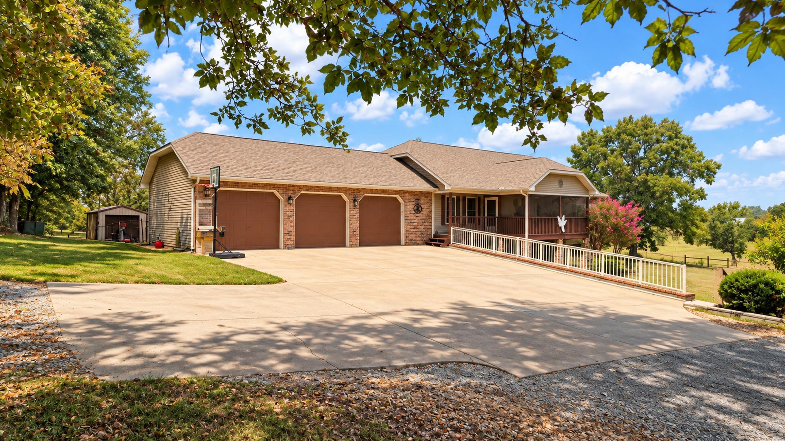 2603 Ross Lane Property Photo 3
