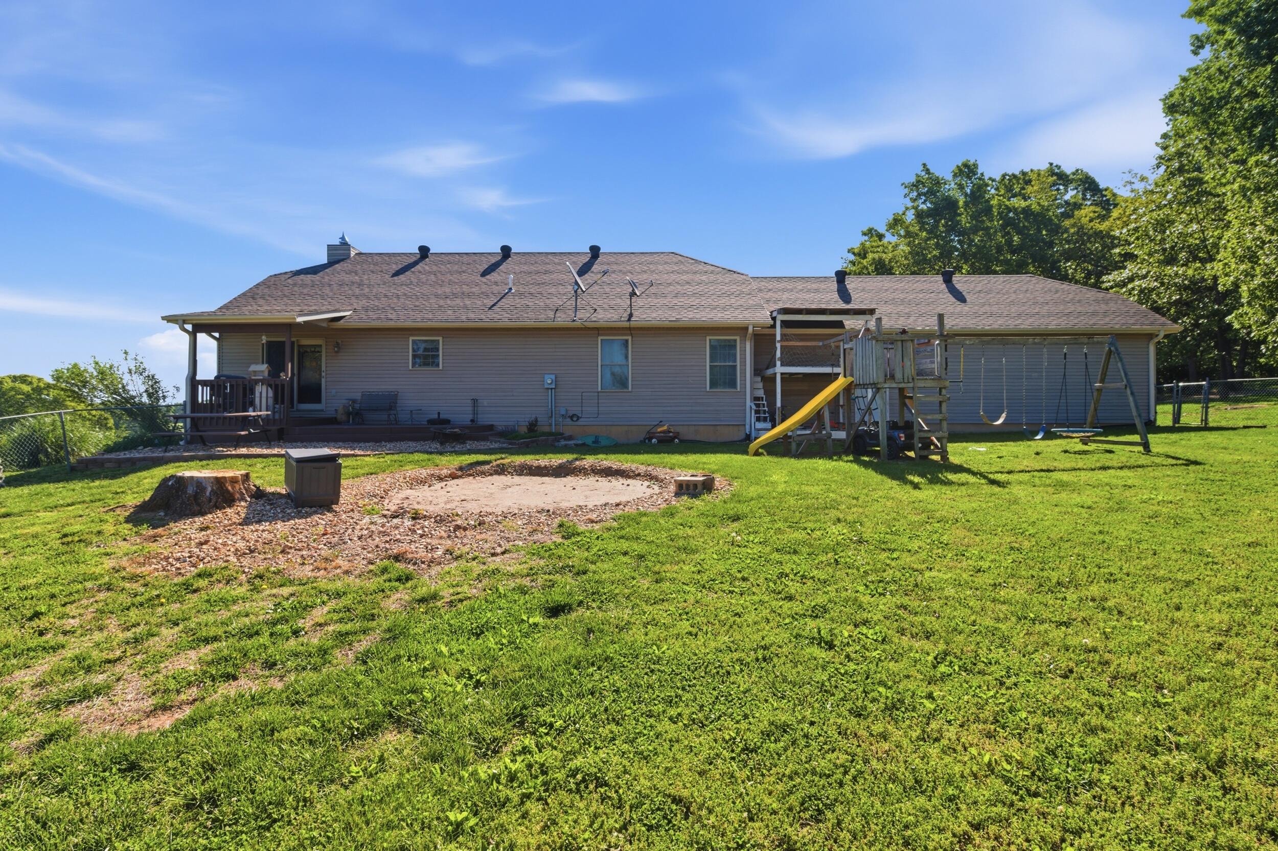 2603 Ross Lane Property Photo 4