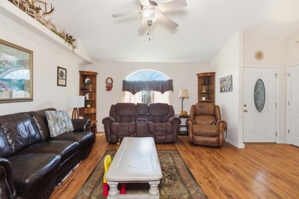 2603 Ross Lane Property Photo 9