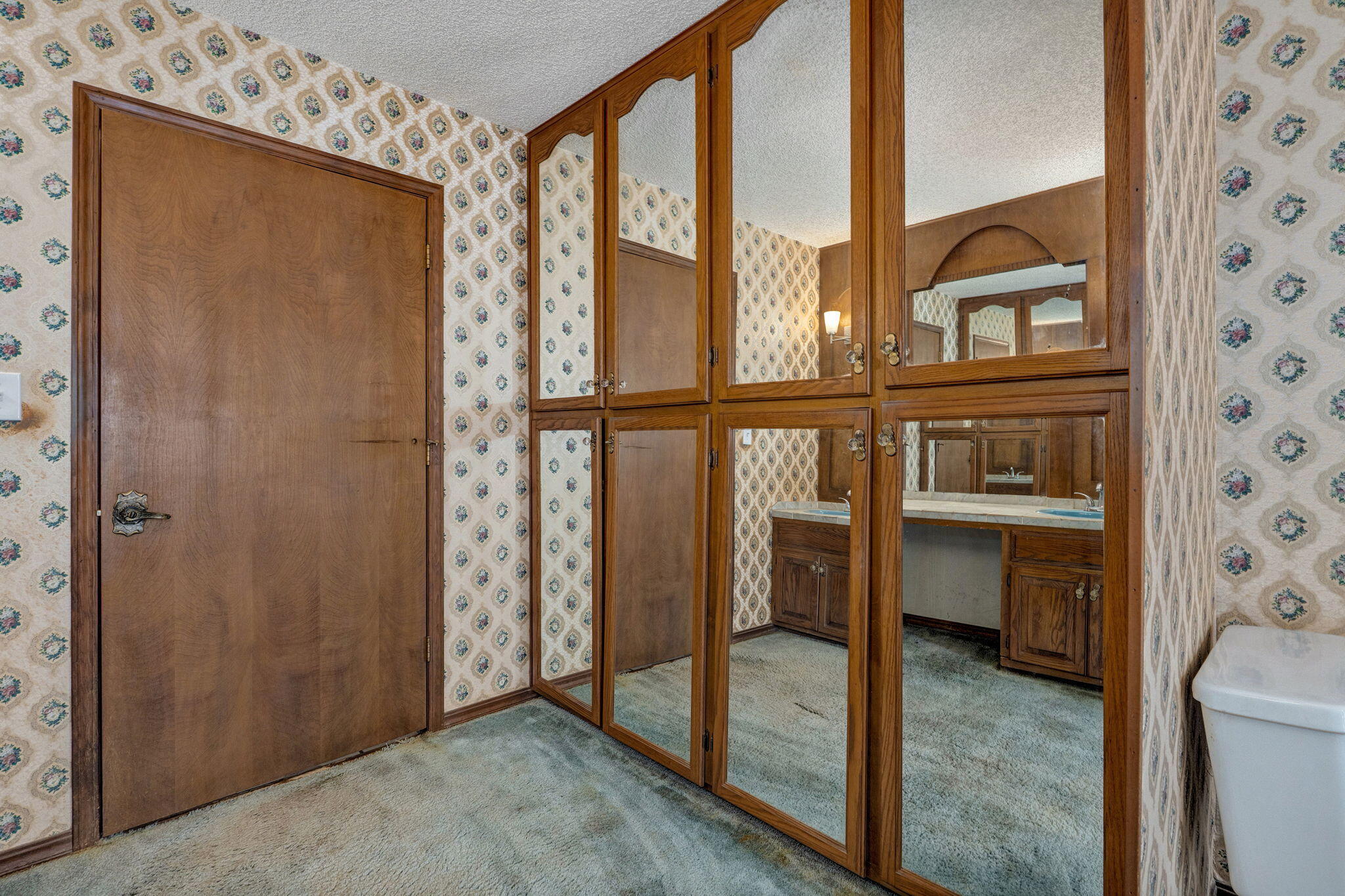12432 Lawrence 2137 Property Photo 41
