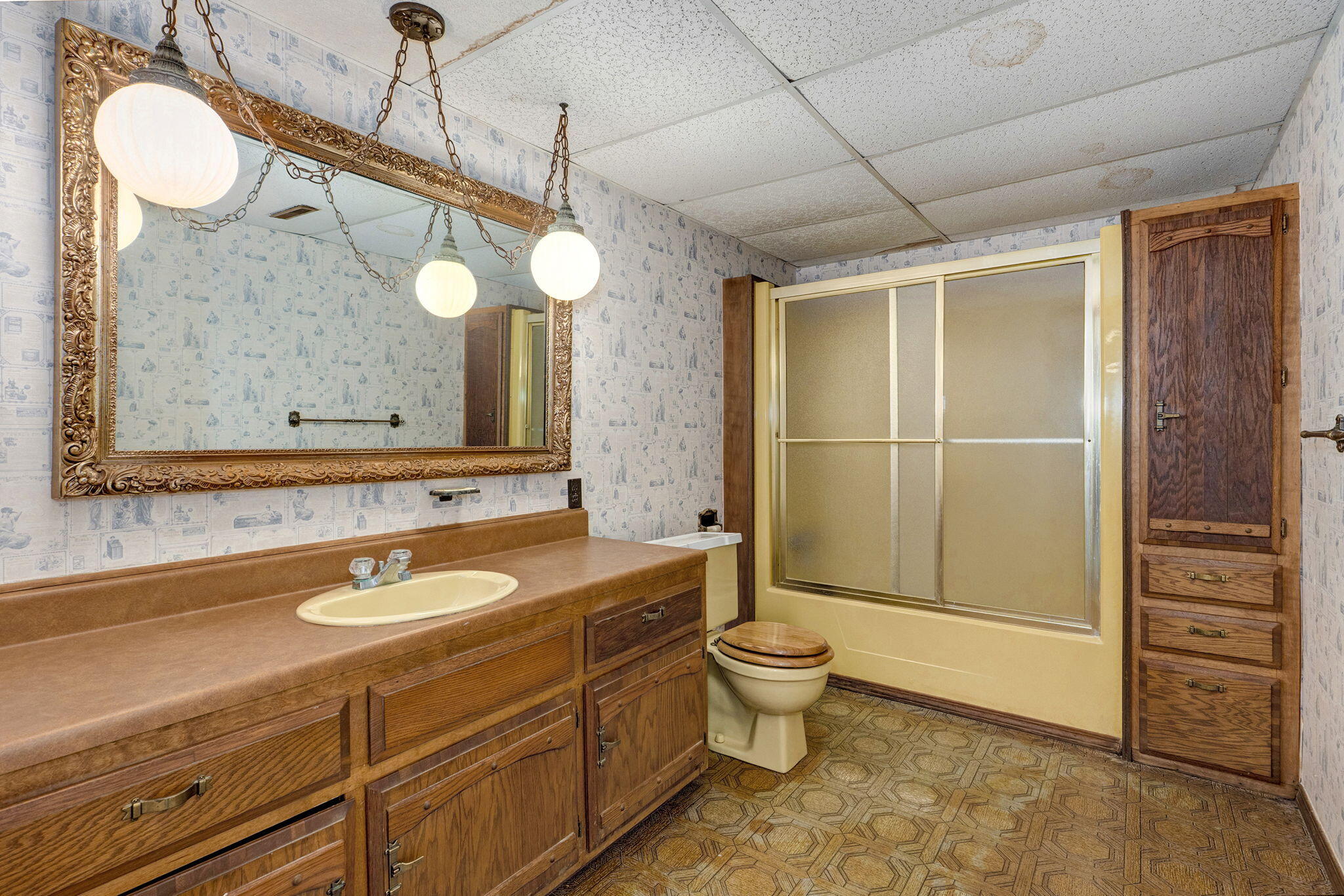 12432 Lawrence 2137 Property Photo 55
