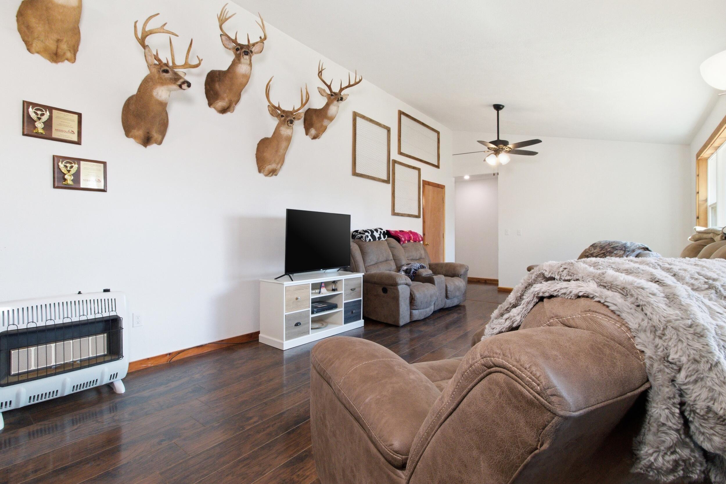 1404 County Road 154 Property Photo 5