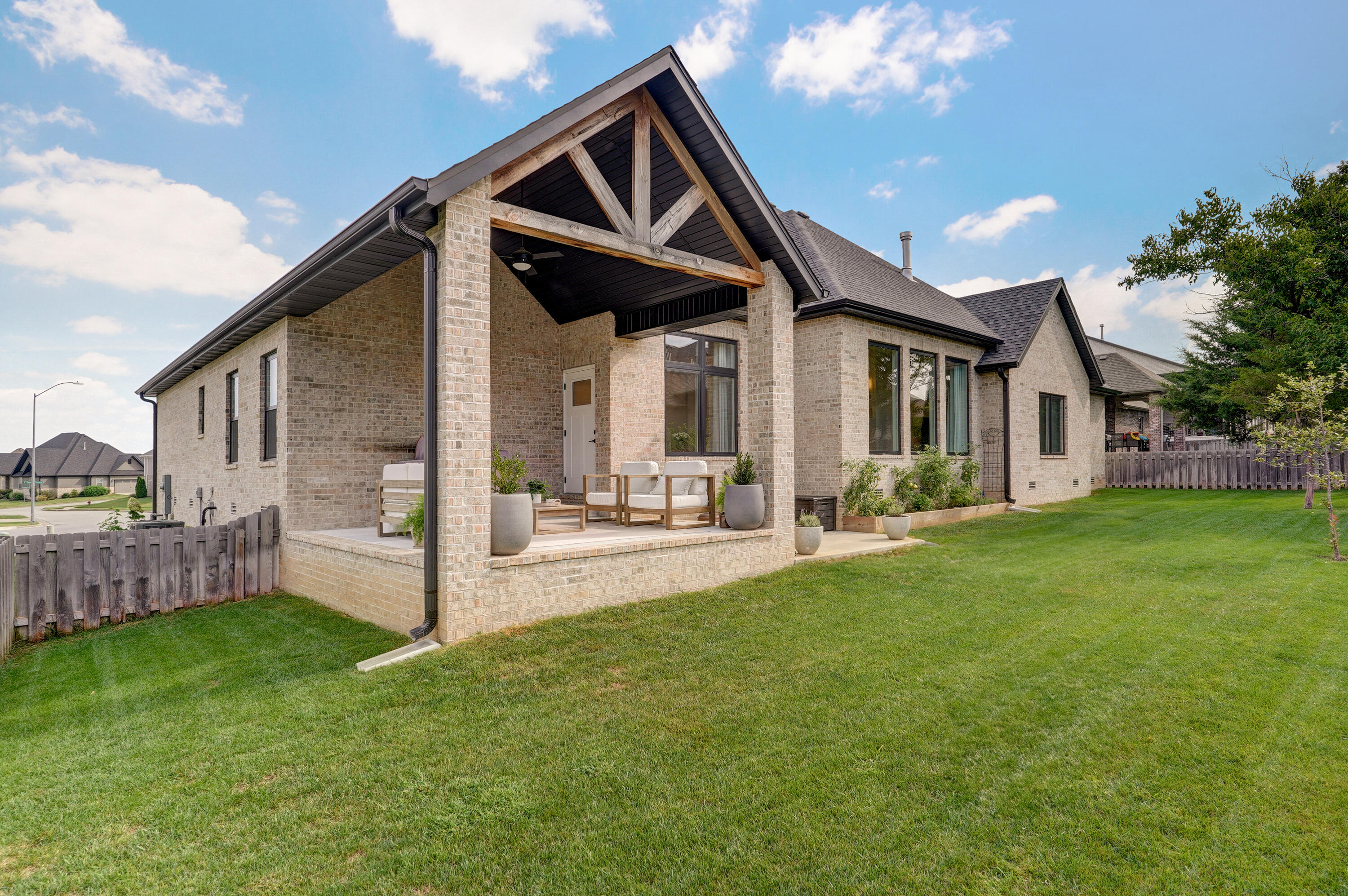 870 East Emerald Terrace Property Photo 41
