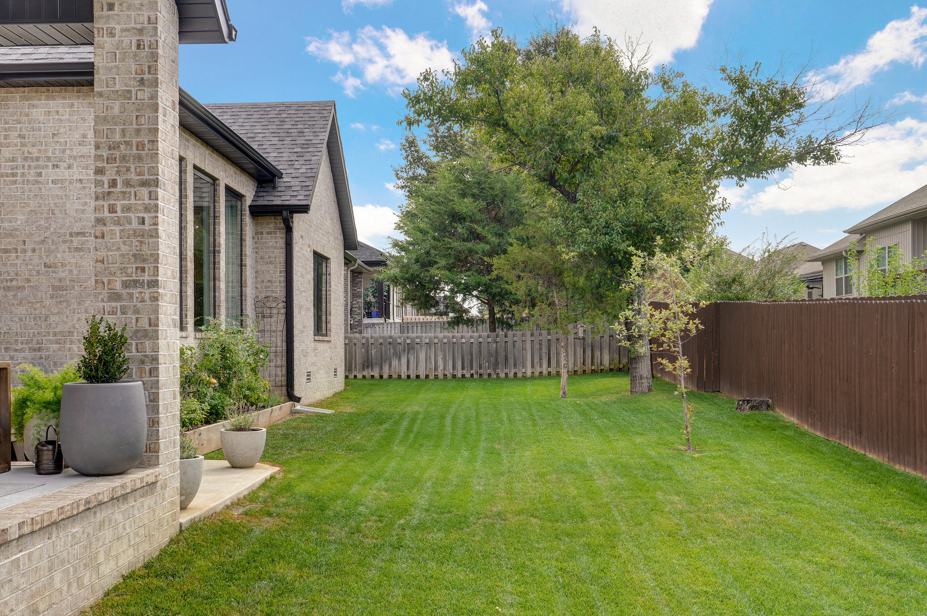870 East Emerald Terrace Property Photo 42