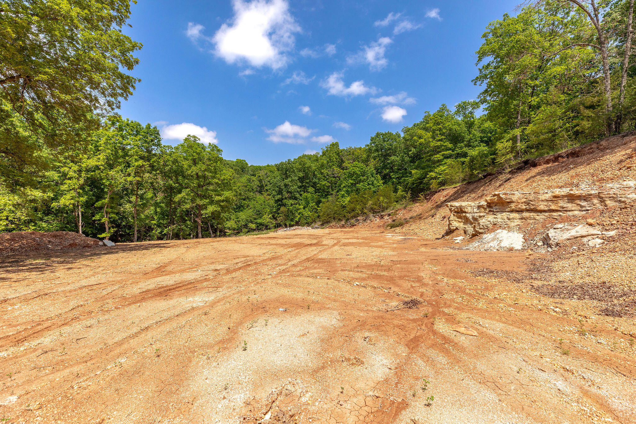 130 Loch Drive Property Photo 8