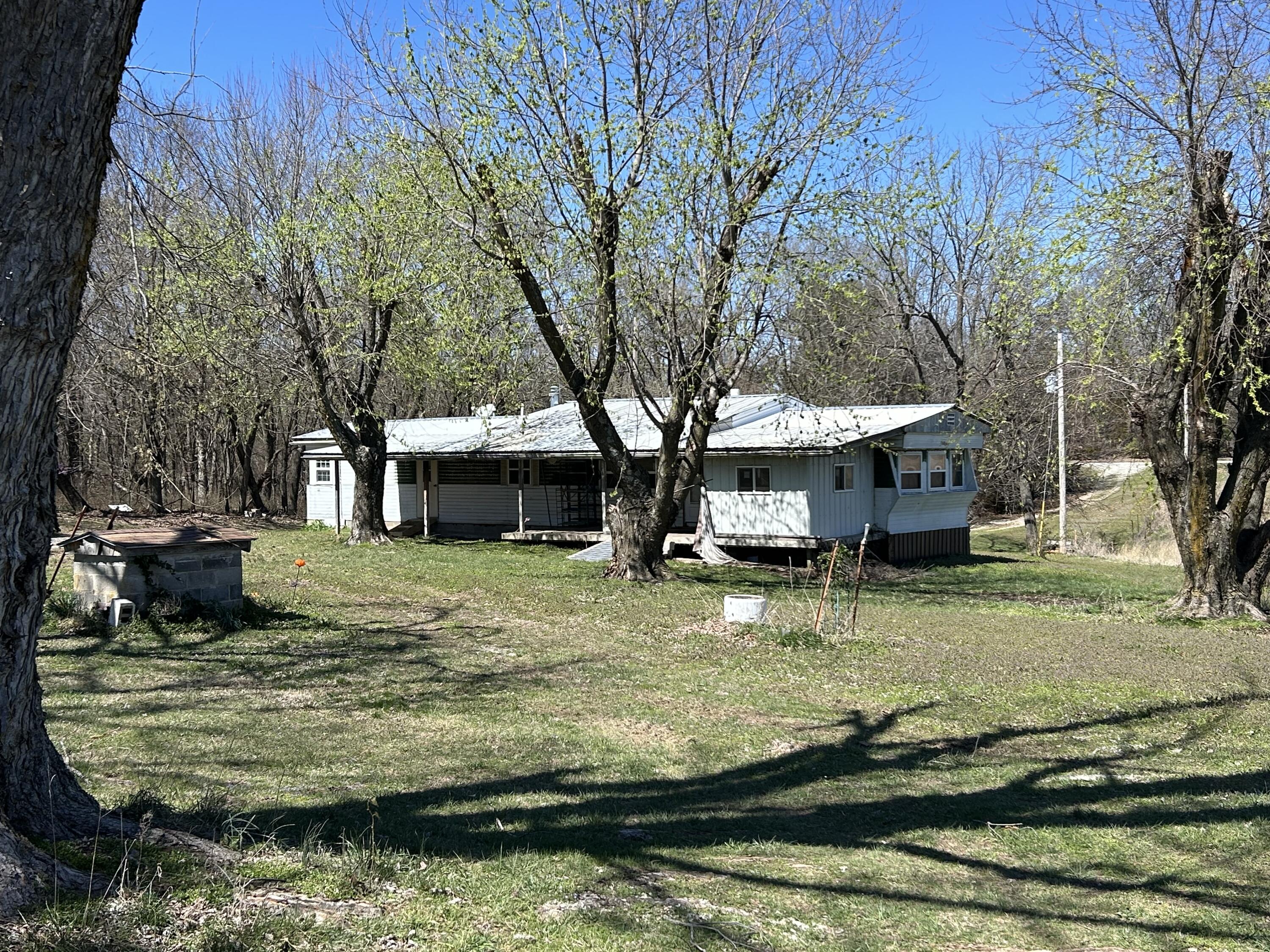 000 Speedway Road Property Photo 2