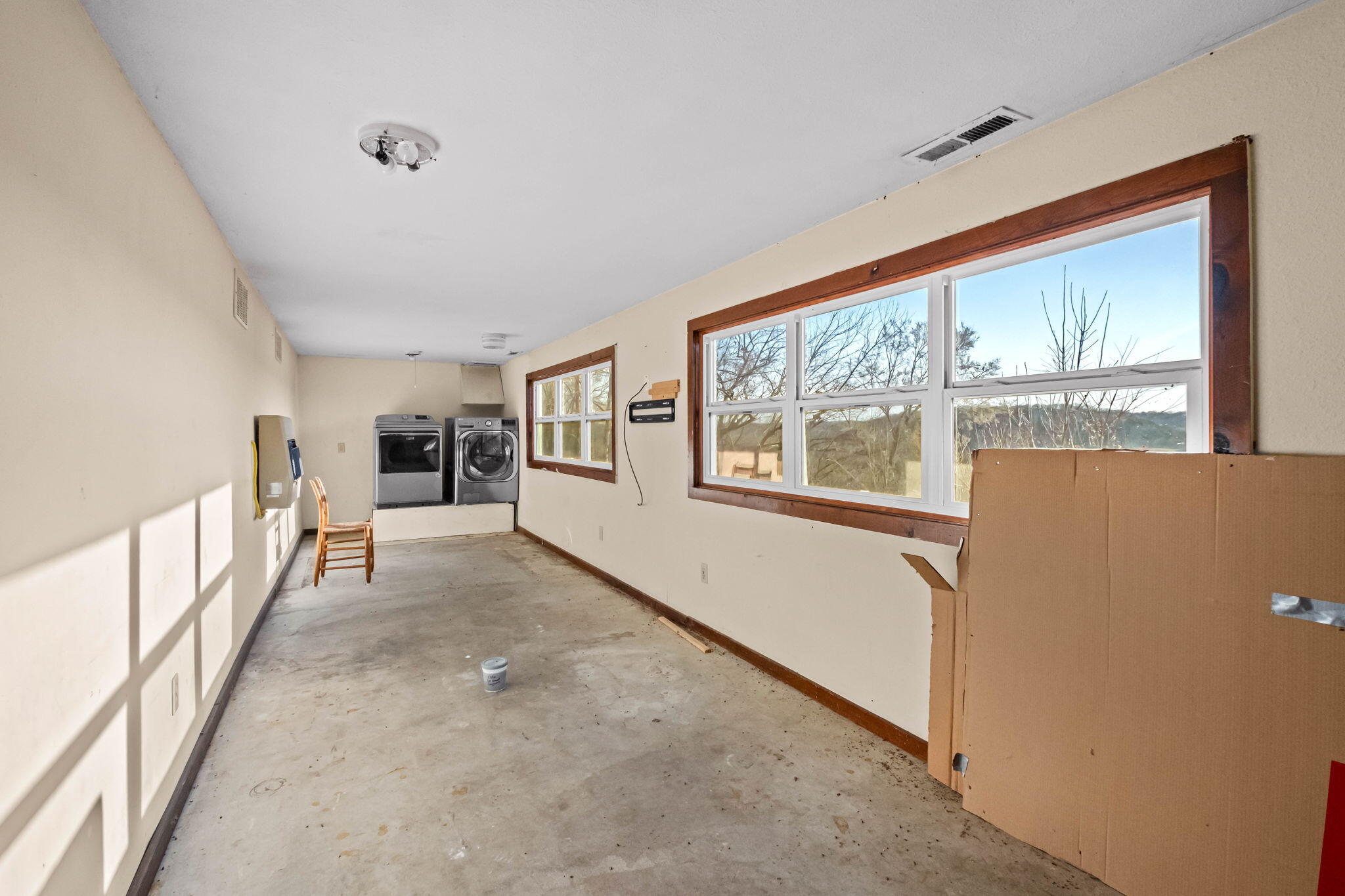 300 Summit Lane Property Photo 24