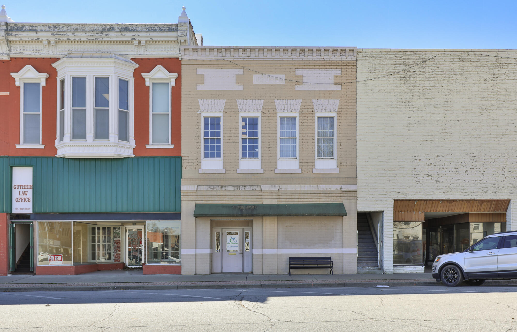 105 West Cherry Street Property Photo 1