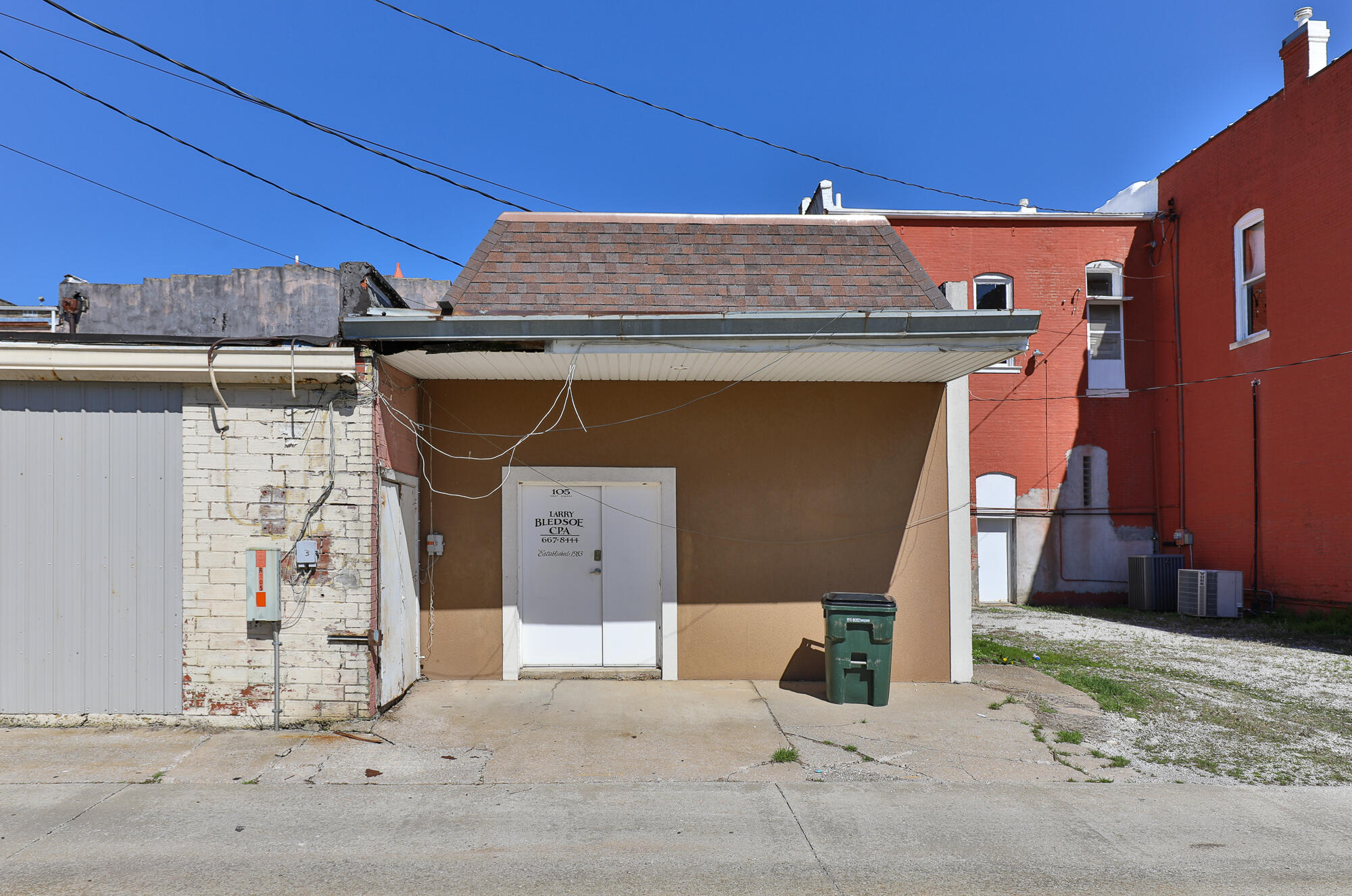 105 West Cherry Street Property Photo 51