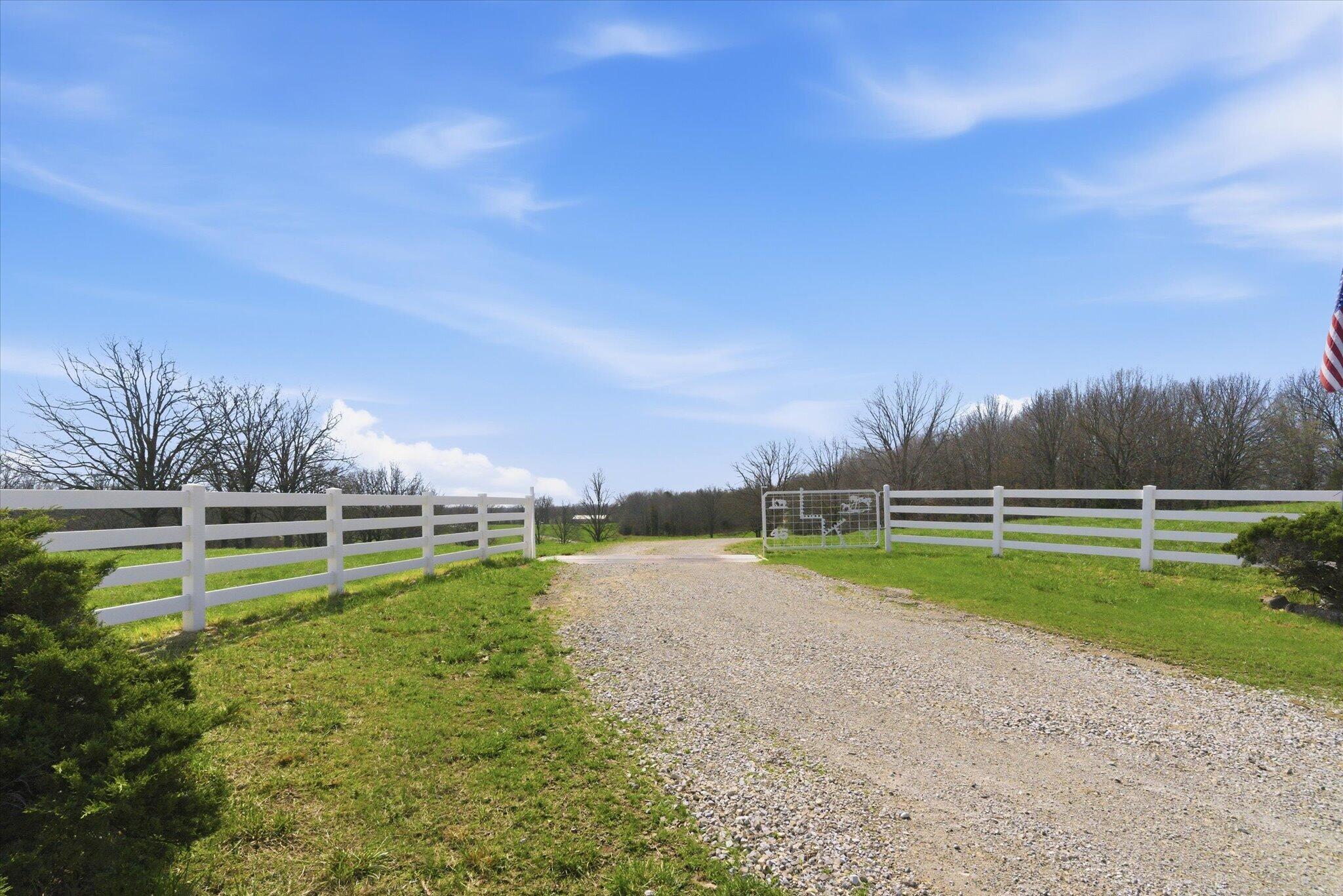 8896 State Route Zz Property Photo 1