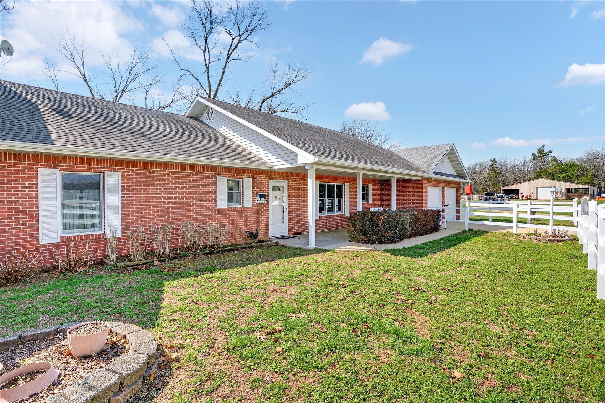 8896 State Route Zz Property Photo 6