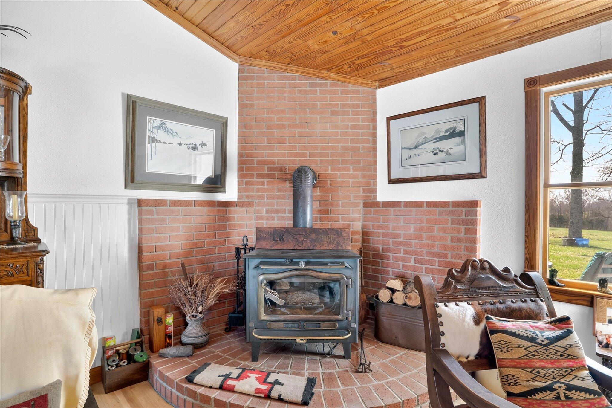 8896 State Route Zz Property Photo 17