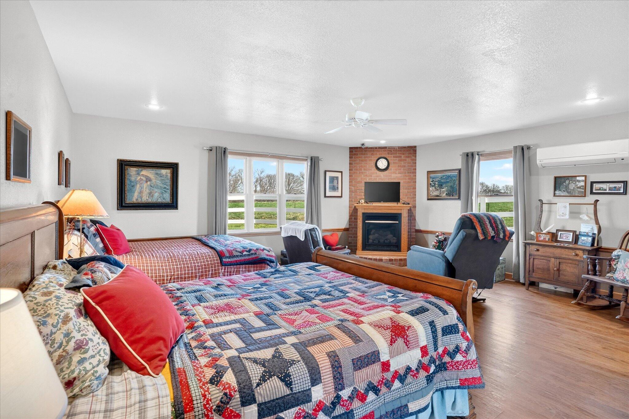 8896 State Route Zz Property Photo 26