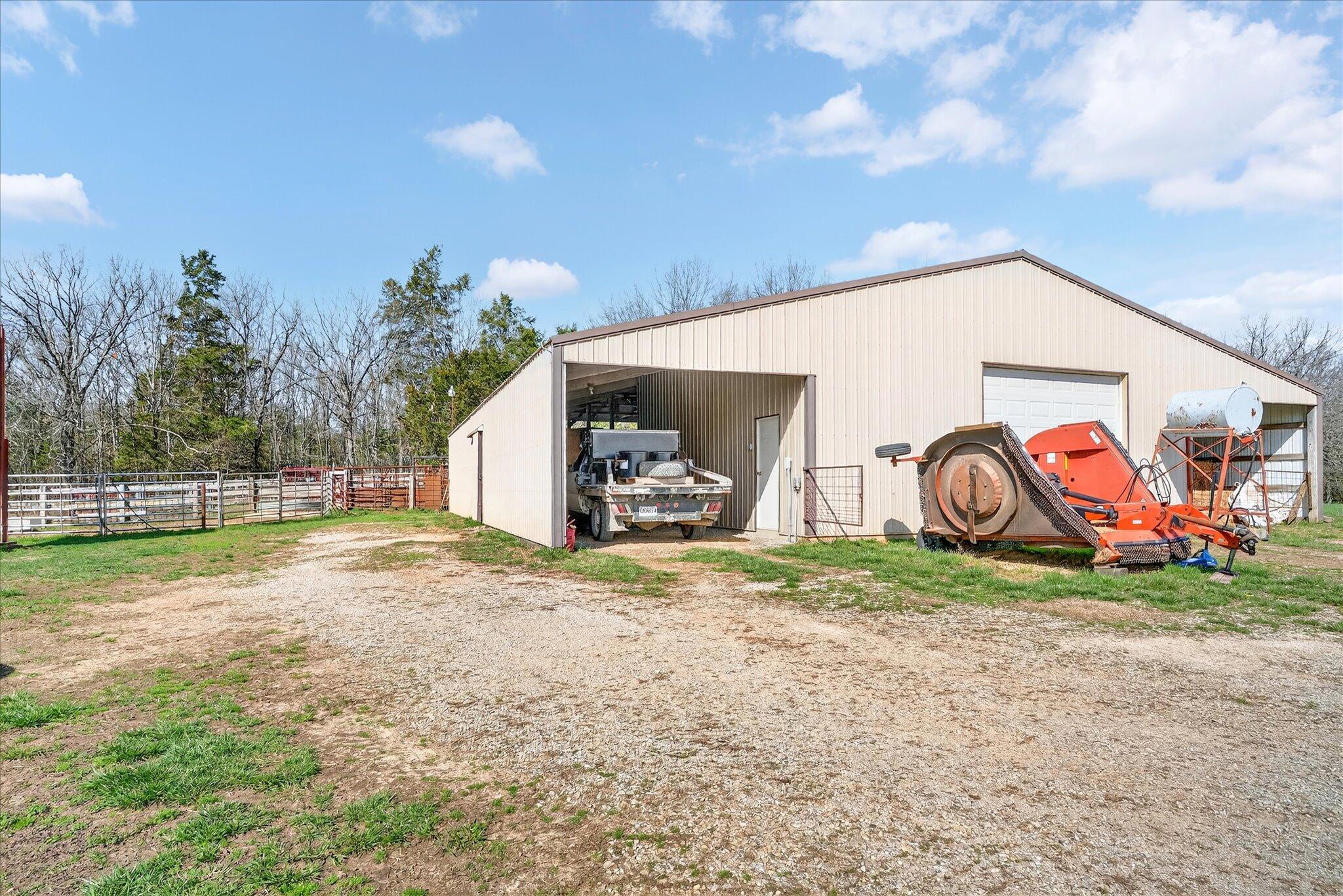 8896 State Route Zz Property Photo 42
